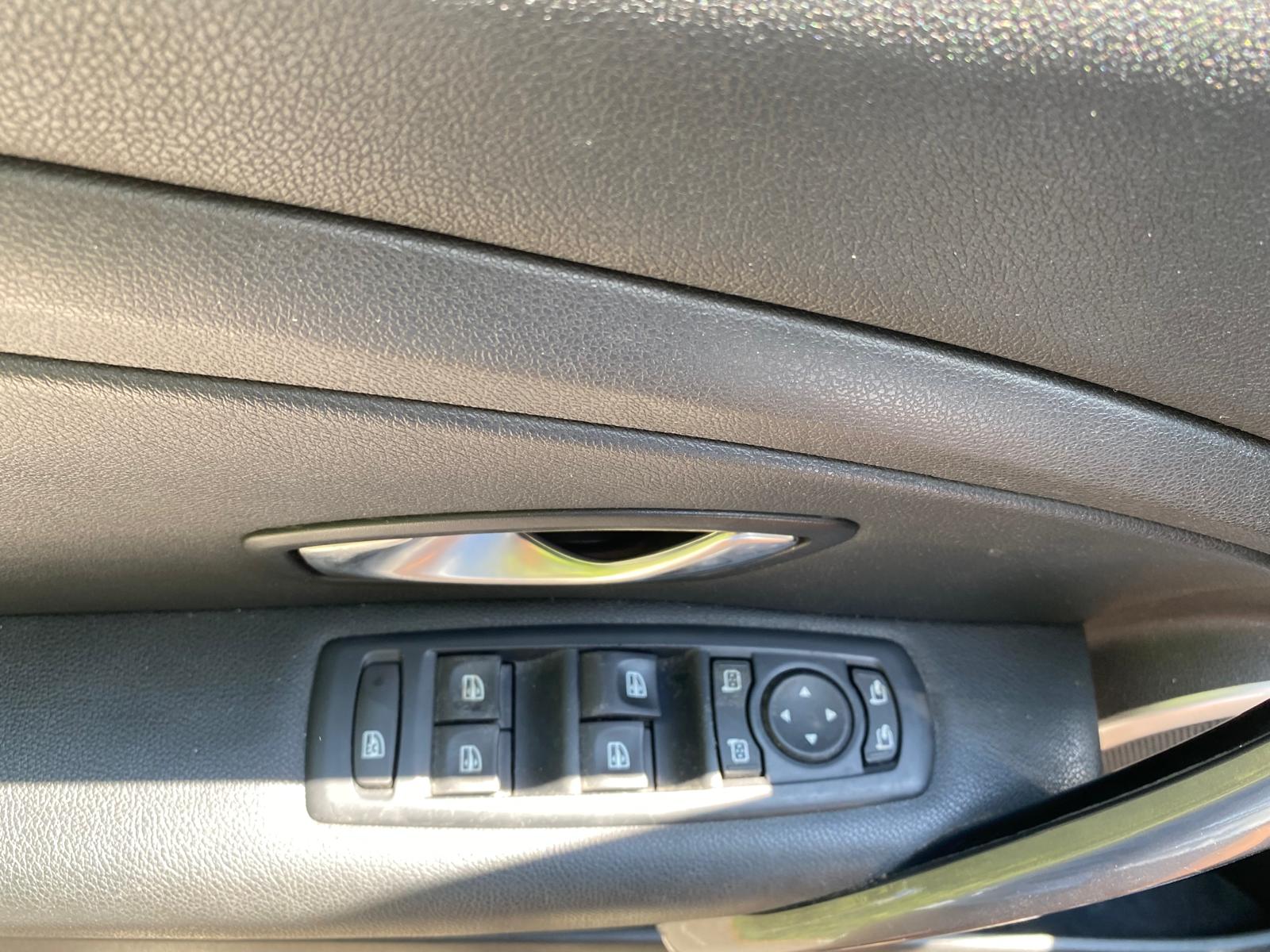 RENAULT Mégane 2.0 16V Turbo Privilège-image-11
