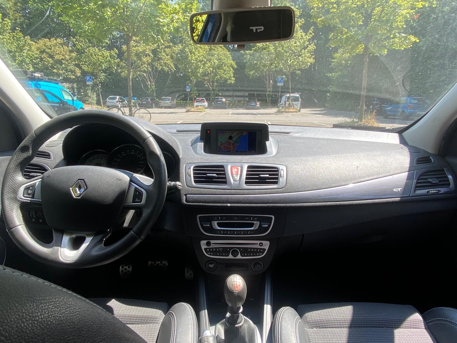 RENAULT Mégane 2.0 16V Turbo Privilège-image-9
