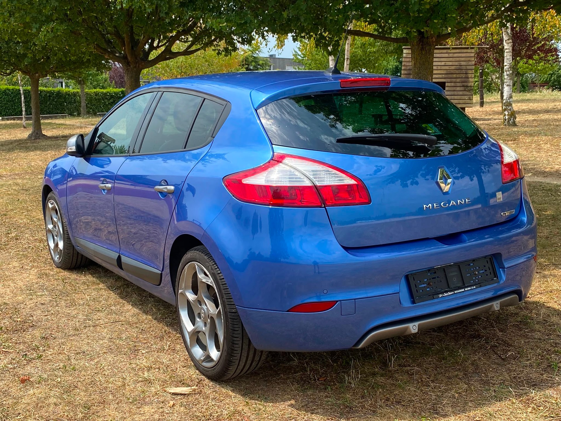 RENAULT Mégane 2.0 16V Turbo Privilège << écran cassé >>-showroom-element-3