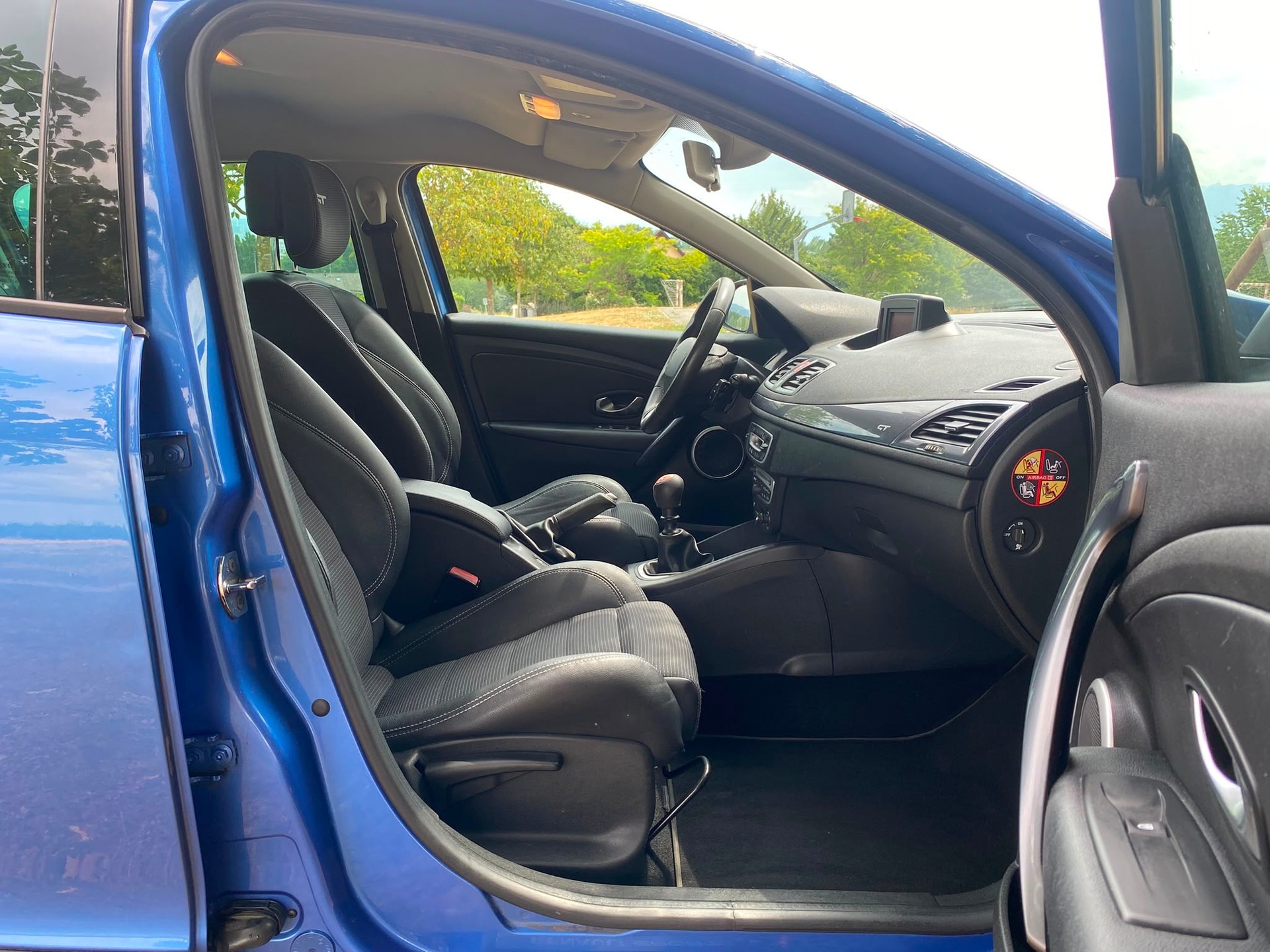 RENAULT Mégane 2.0 16V Turbo Privilège << écran cassé >>-image-17