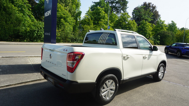 KGM-SsangYong Musso 2.2 Platinum 4WD-image-4