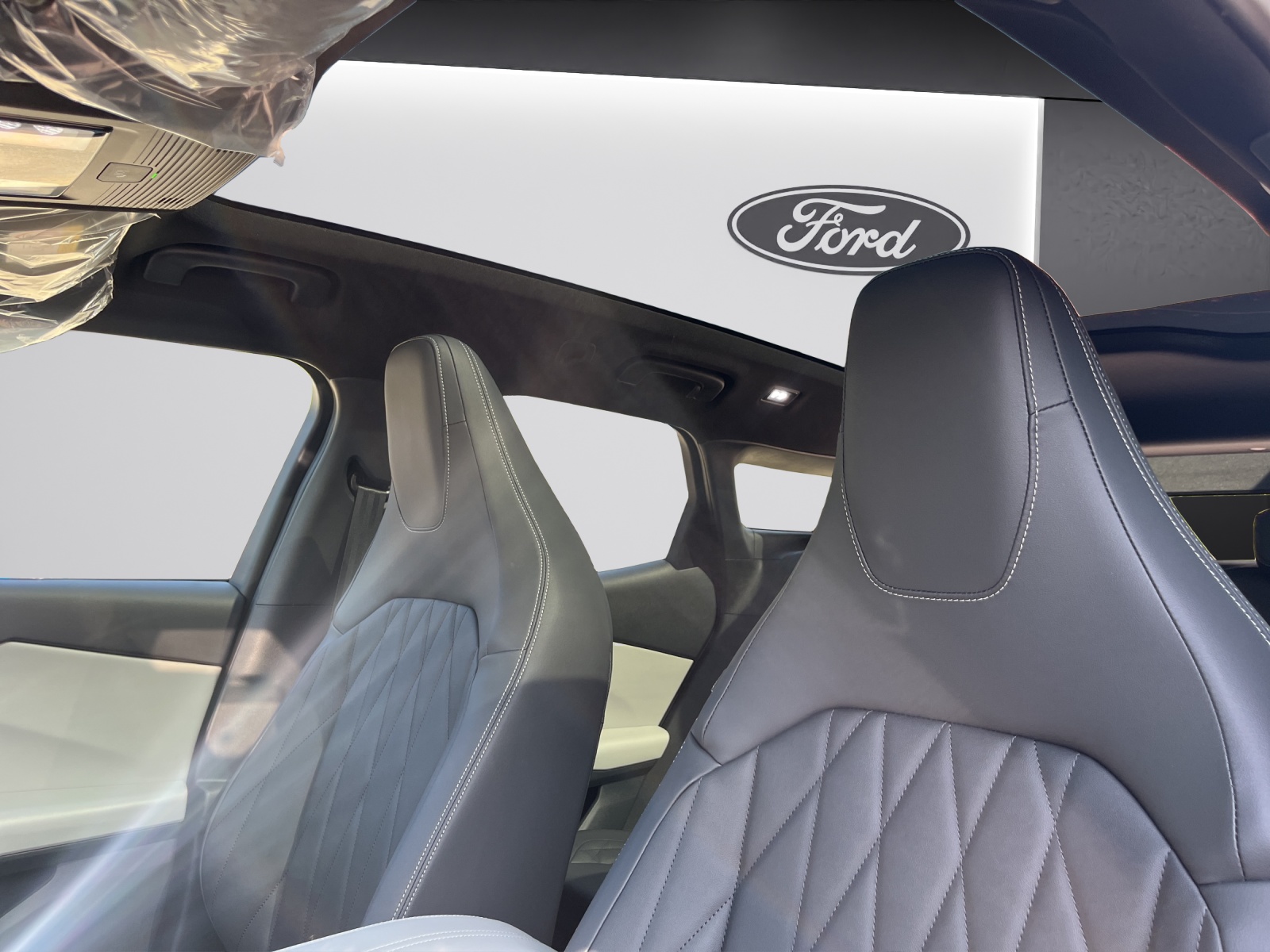 FORD Explorer Elektro 77kWh Dual Extended Range Premium AWD-image-9