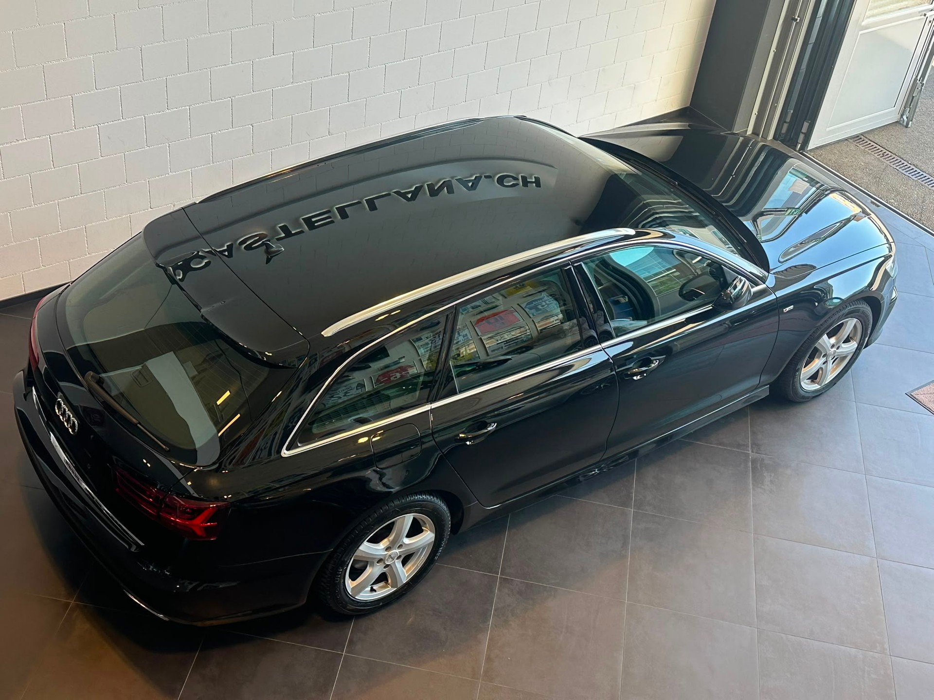 AUDI A6 Avant 2.0 TDI quattro S-tronic-image-6