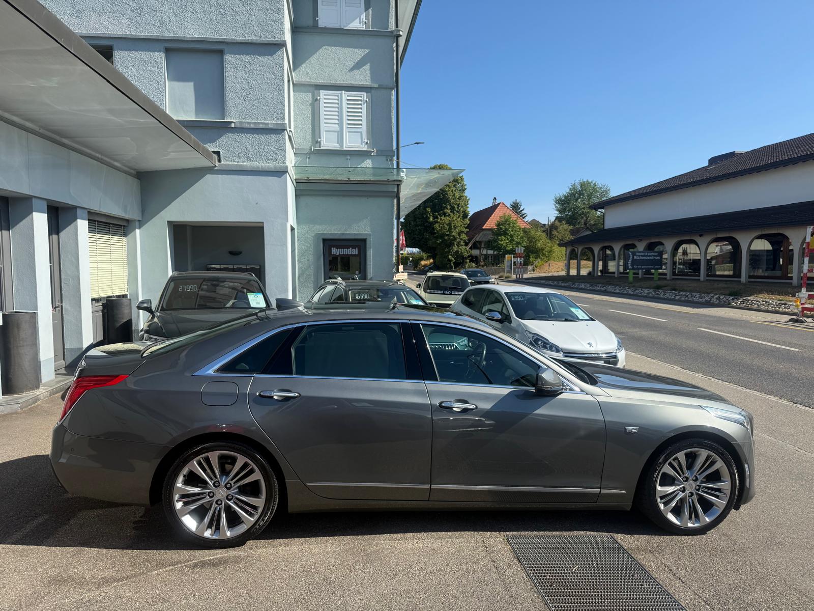 CADILLAC CT6 3.0 Twin Turbo Luxury - 417 PS | AWD | 360° Kamera | Schiebedach-image-4