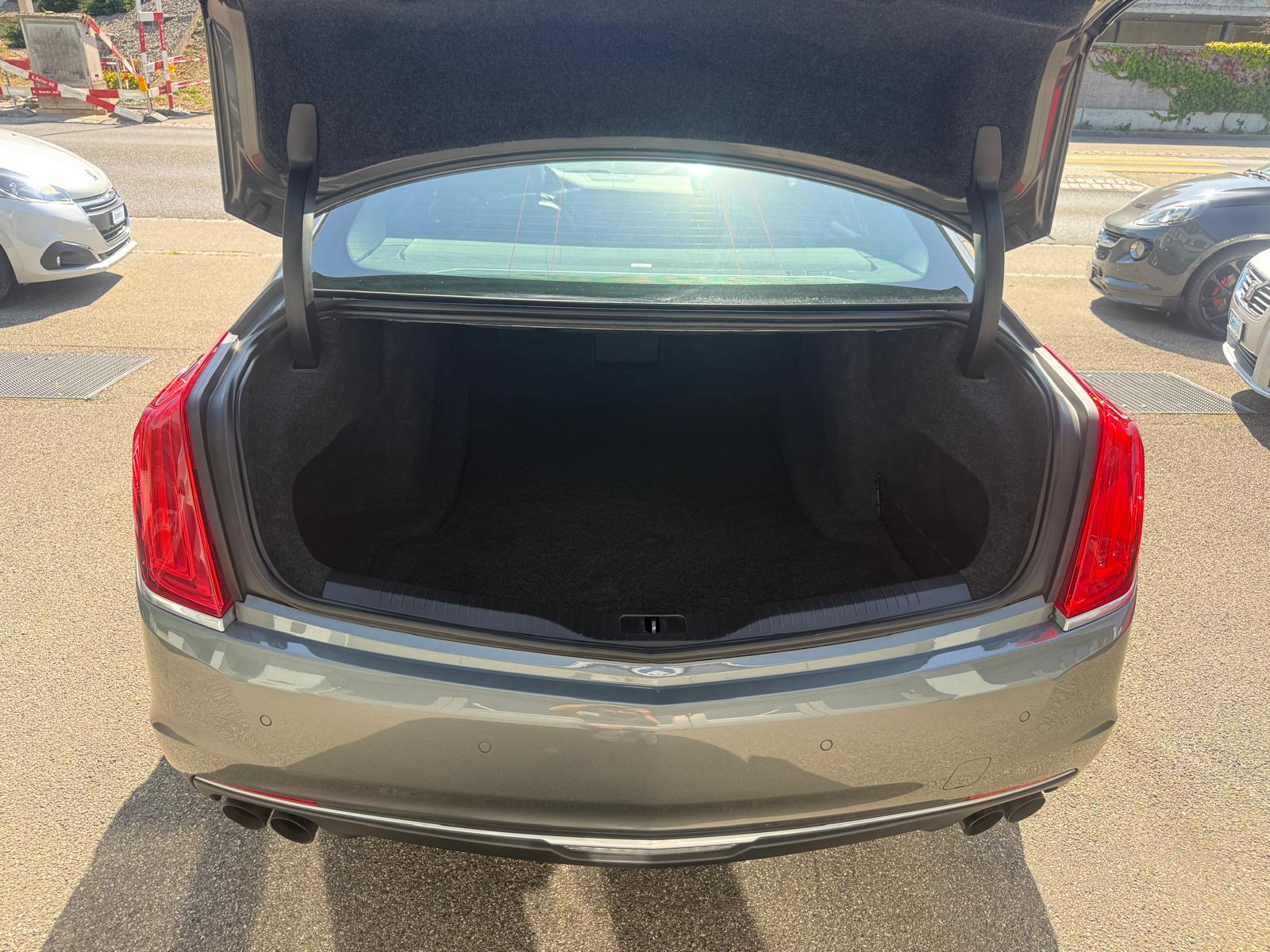 CADILLAC CT6 3.0 Twin Turbo Luxury - 417 PS | AWD | 360° Kamera | Schiebedach-image-15