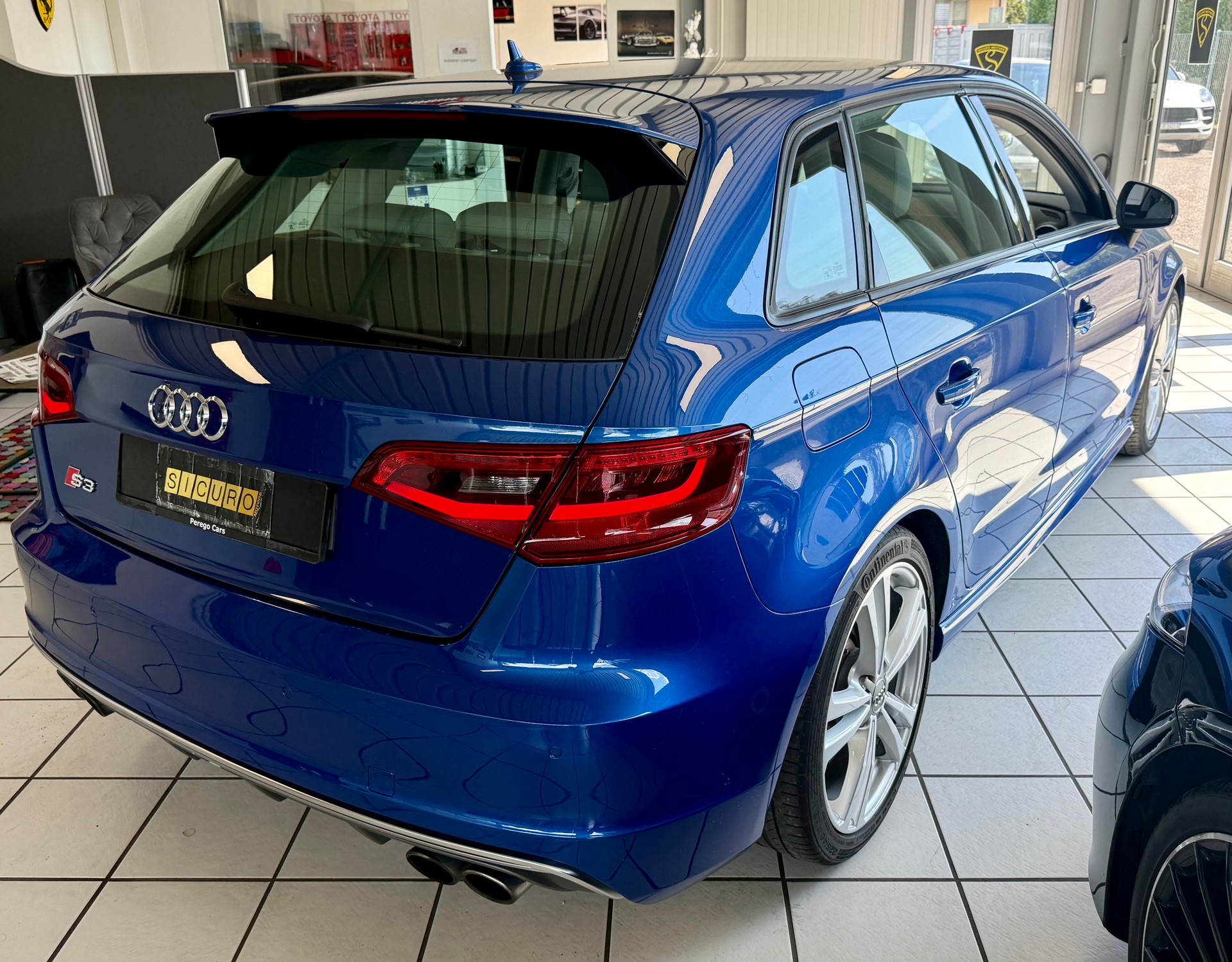 AUDI S3 Sportback 2.0 TFSI quattro S-tronic-image-8