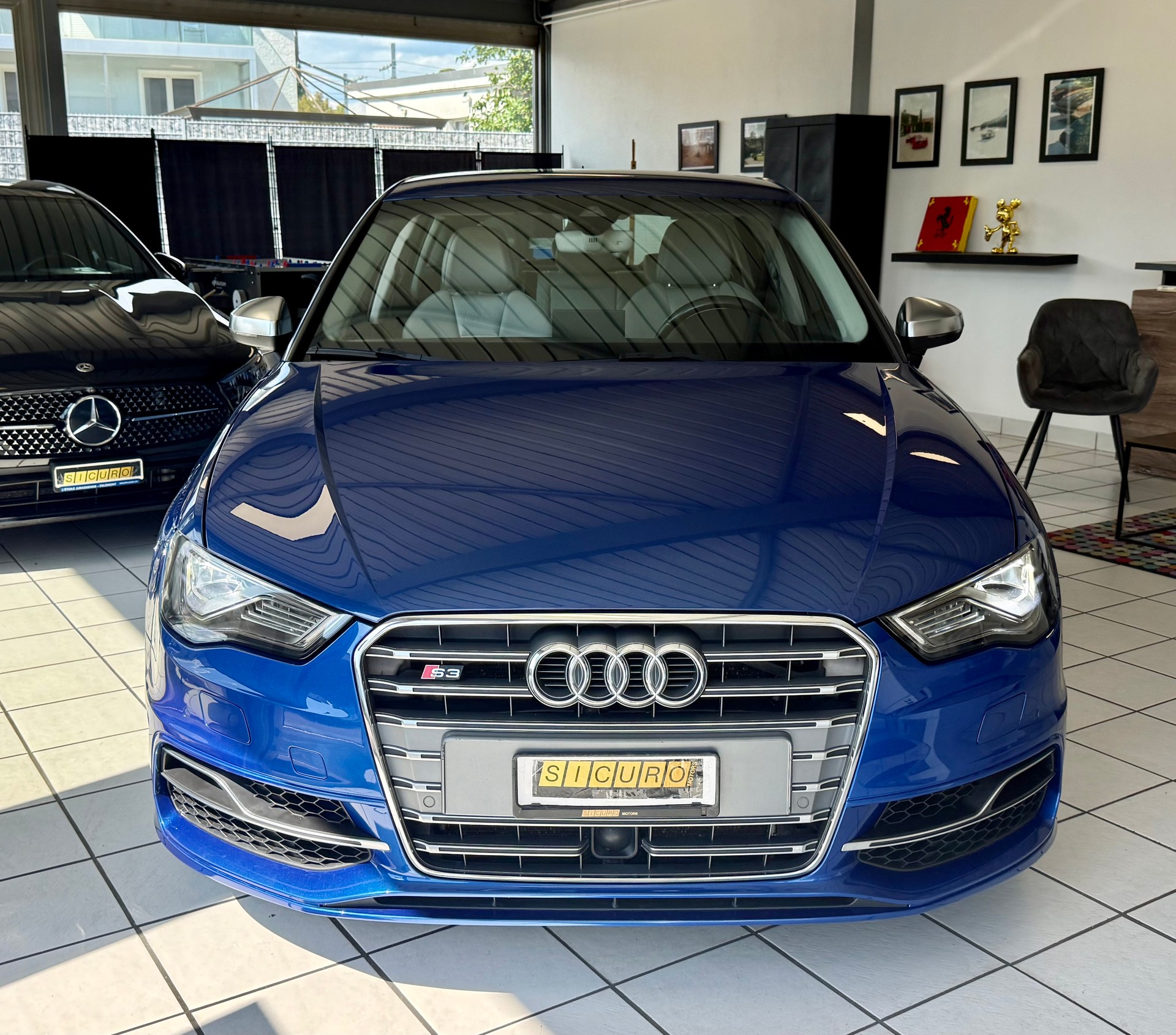 AUDI S3 Sportback 2.0 TFSI quattro S-tronic-showroom-element-1
