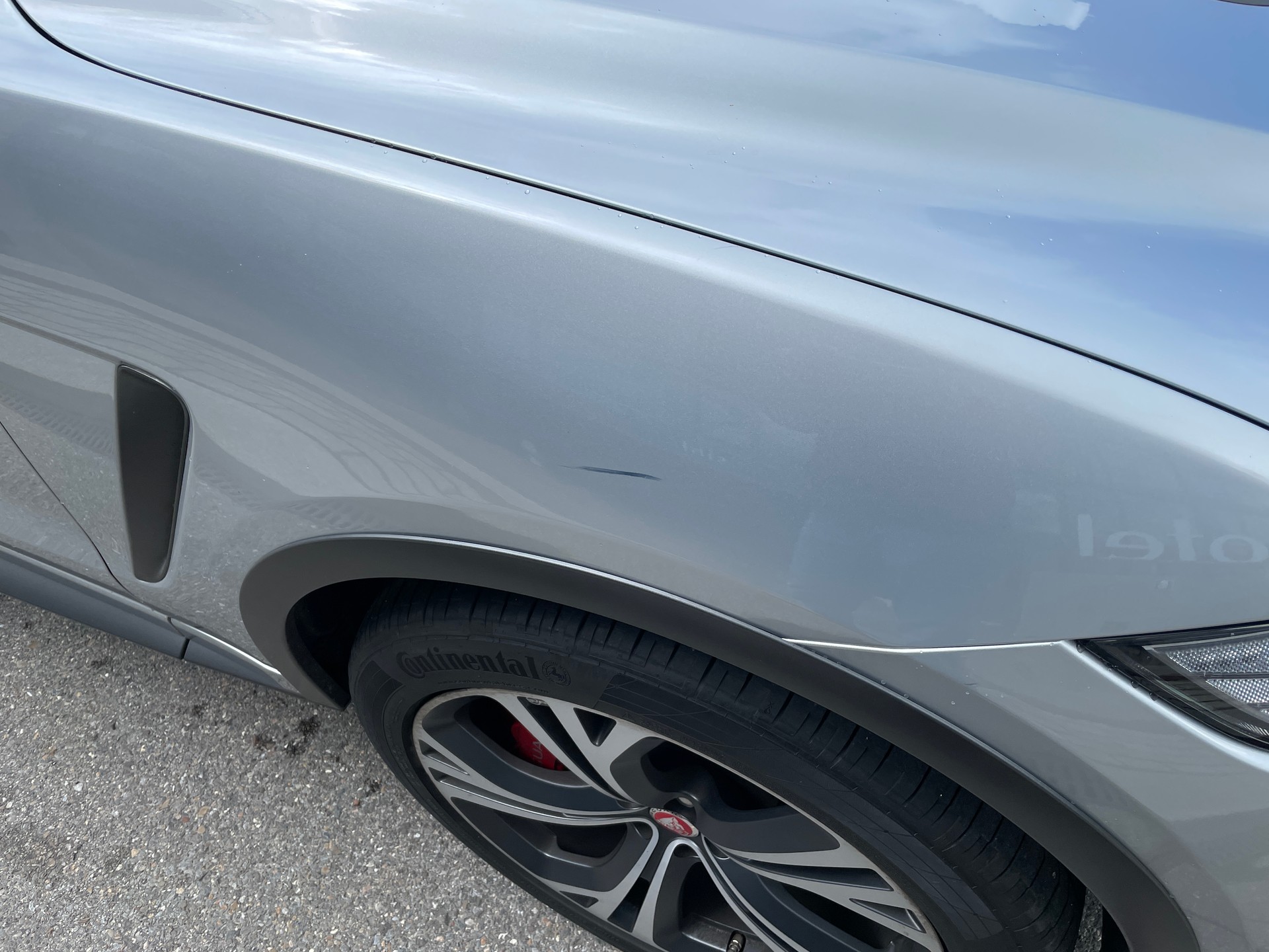 JAGUAR F-Pace 5.0 V8 SVR AWD Automatik-showroom-element-3