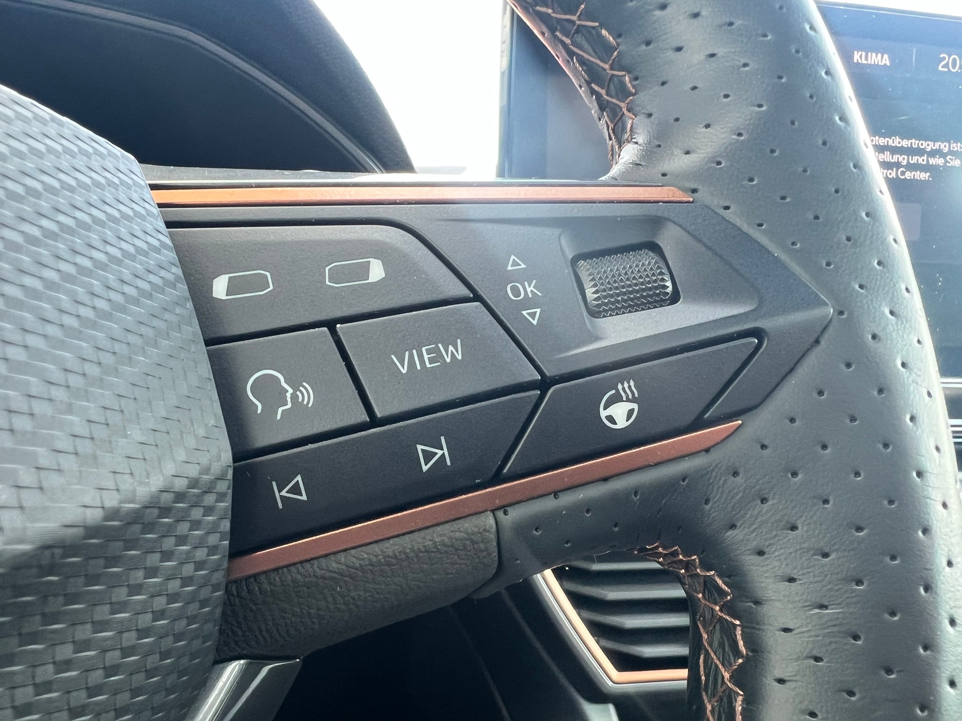 CUPRA Leon ST 2.0 TSI DSG-image-18