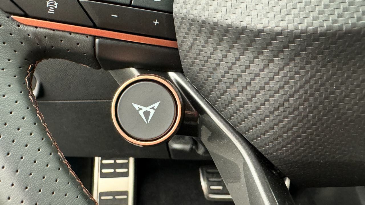 CUPRA LEON 1.5 e-HYBRID pHEV DSG-image-9
