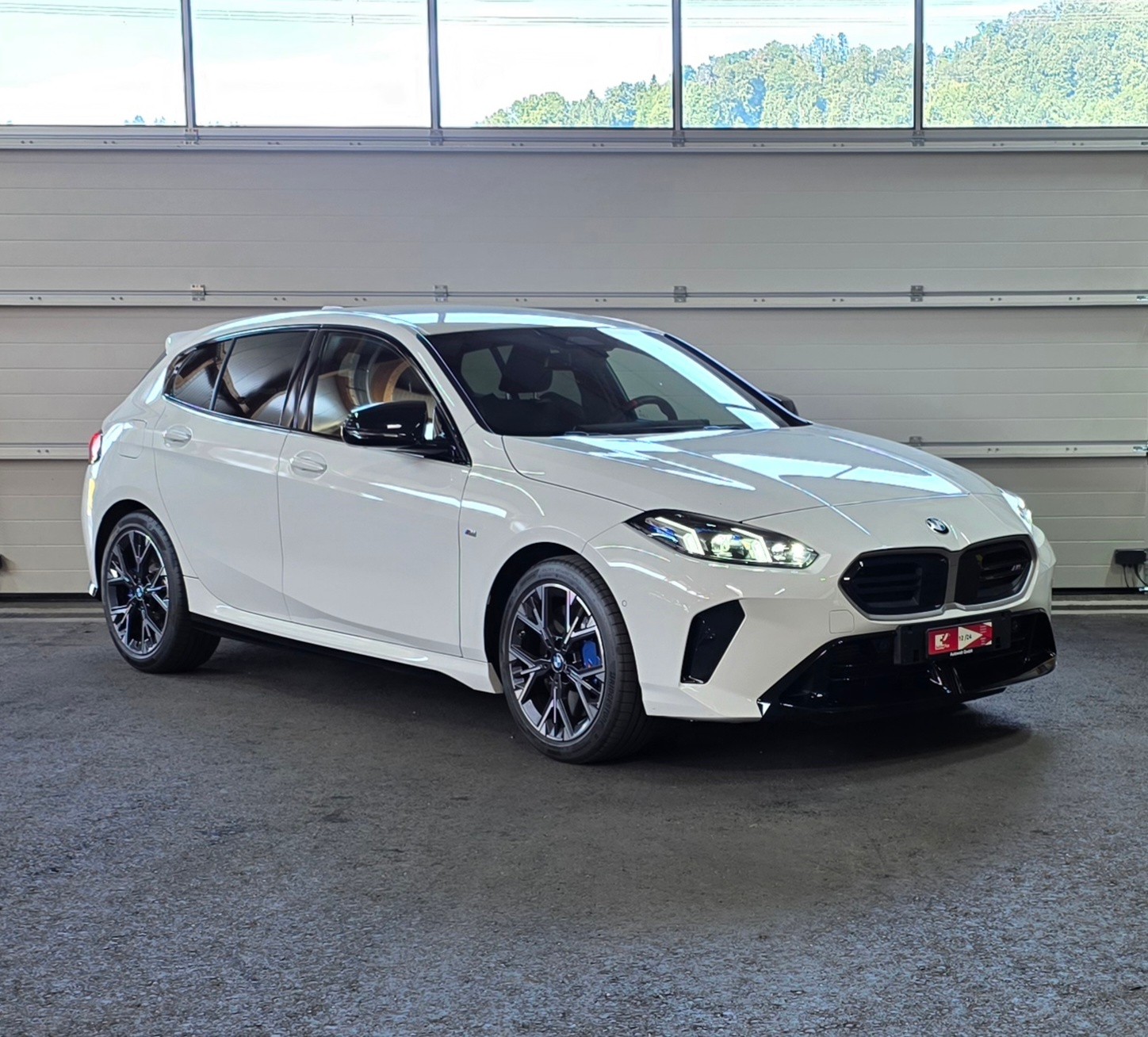 BMW M135 xDrive-image-6