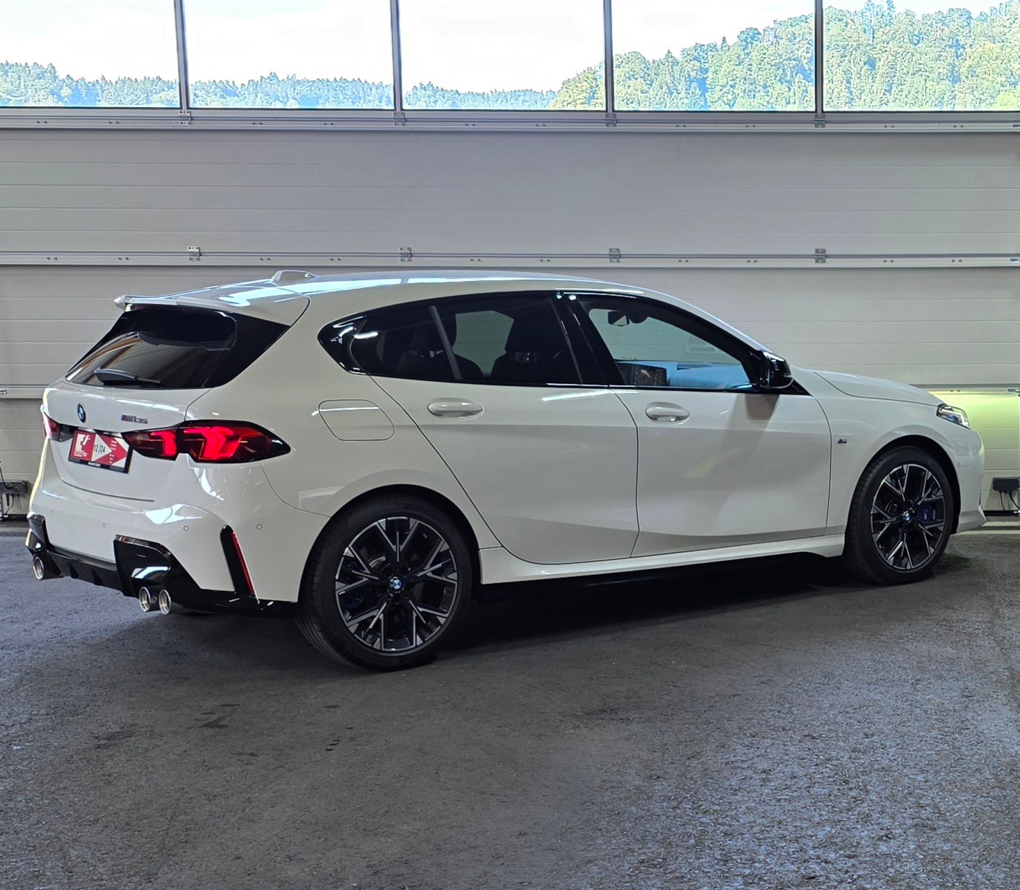 BMW M135 xDrive-image-4