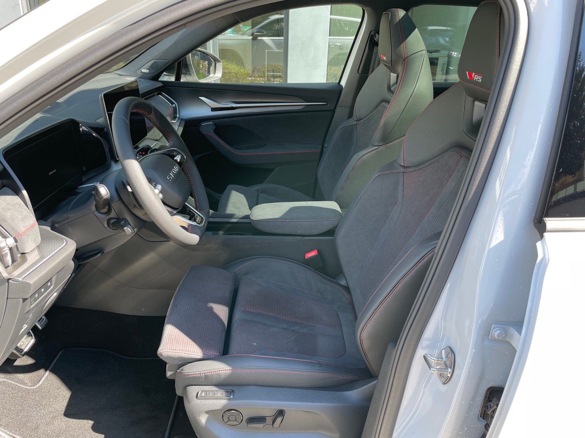 SKODA Kodiaq 2.0 TSI RS 4x4 7-Sitzer-image-13