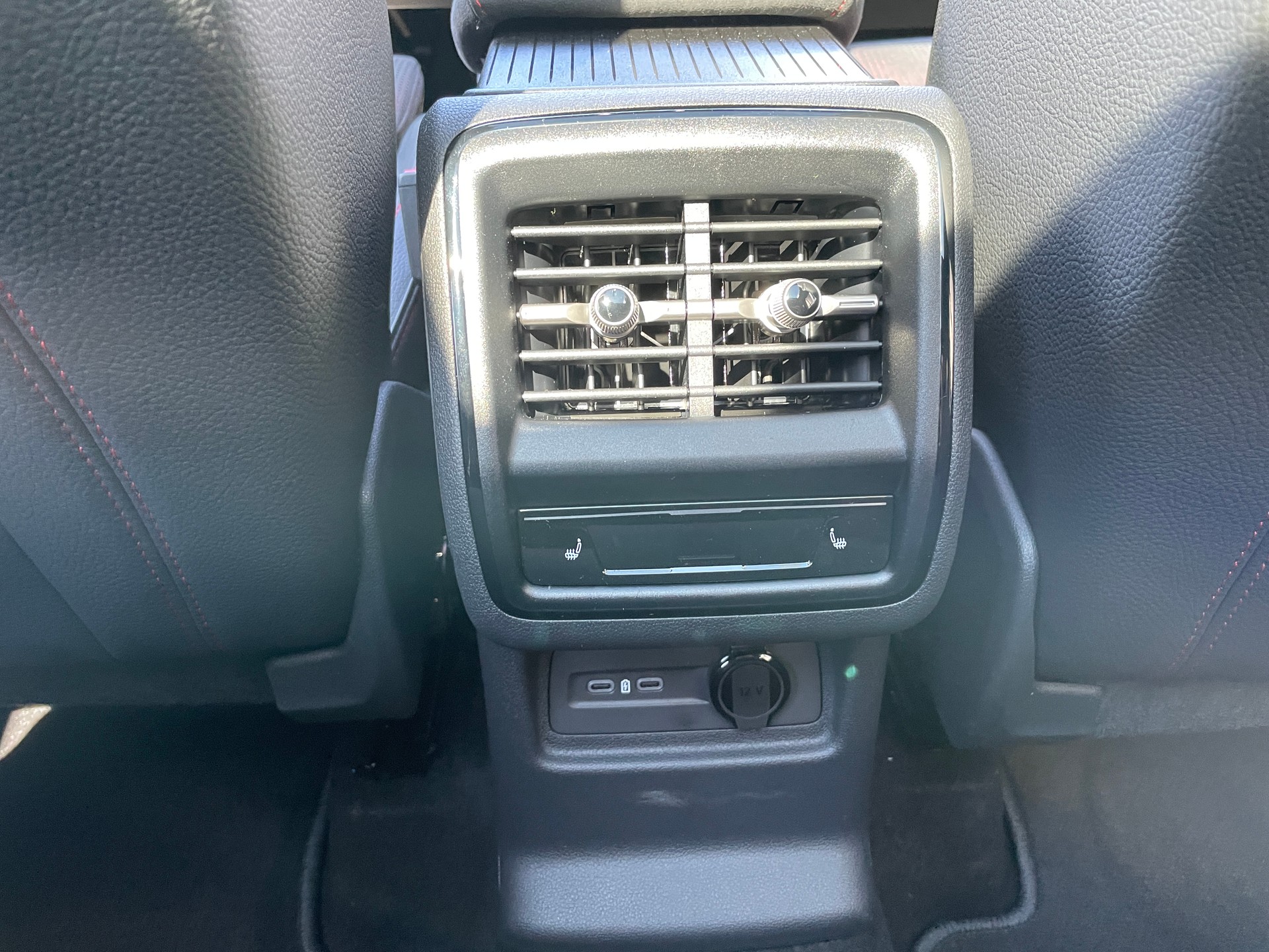 SKODA Kodiaq 2.0 TSI RS 4x4 7-Sitzer-image-19