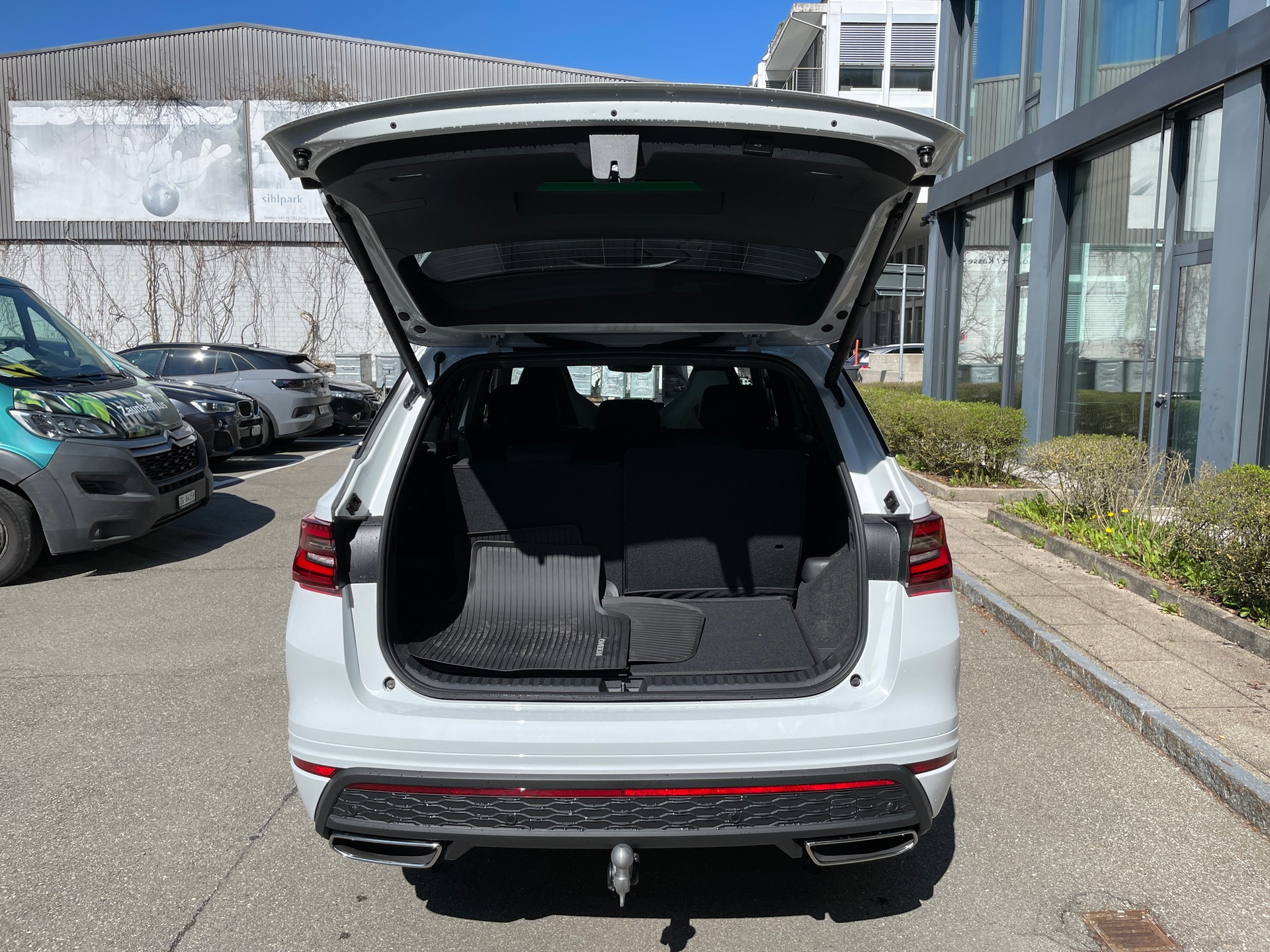 SKODA Kodiaq 2.0 TSI RS 4x4 7-Sitzer-image-6