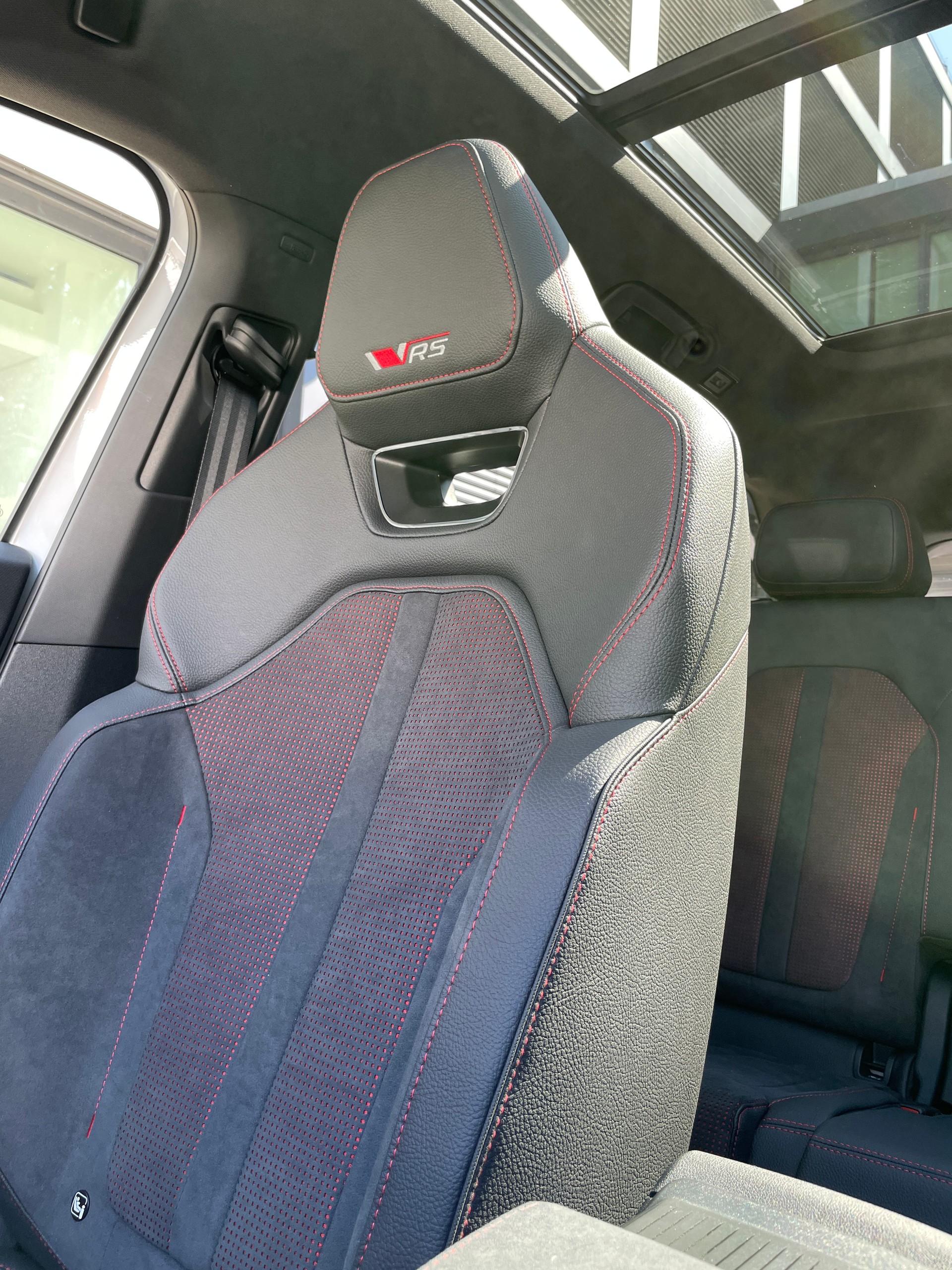 SKODA Kodiaq 2.0 TSI RS 4x4 7-Sitzer-image-27