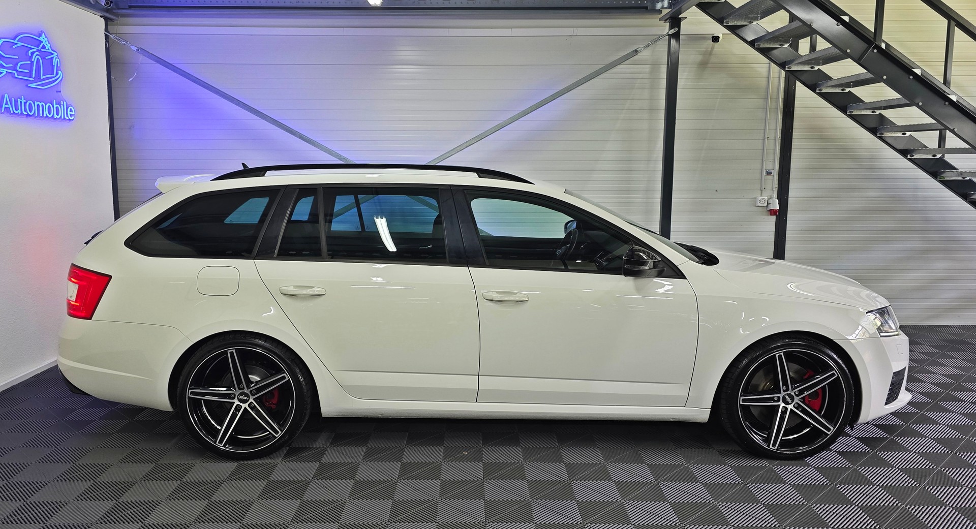 SKODA Octavia Combi 2.0 TSI RS DSG-showroom-element-3