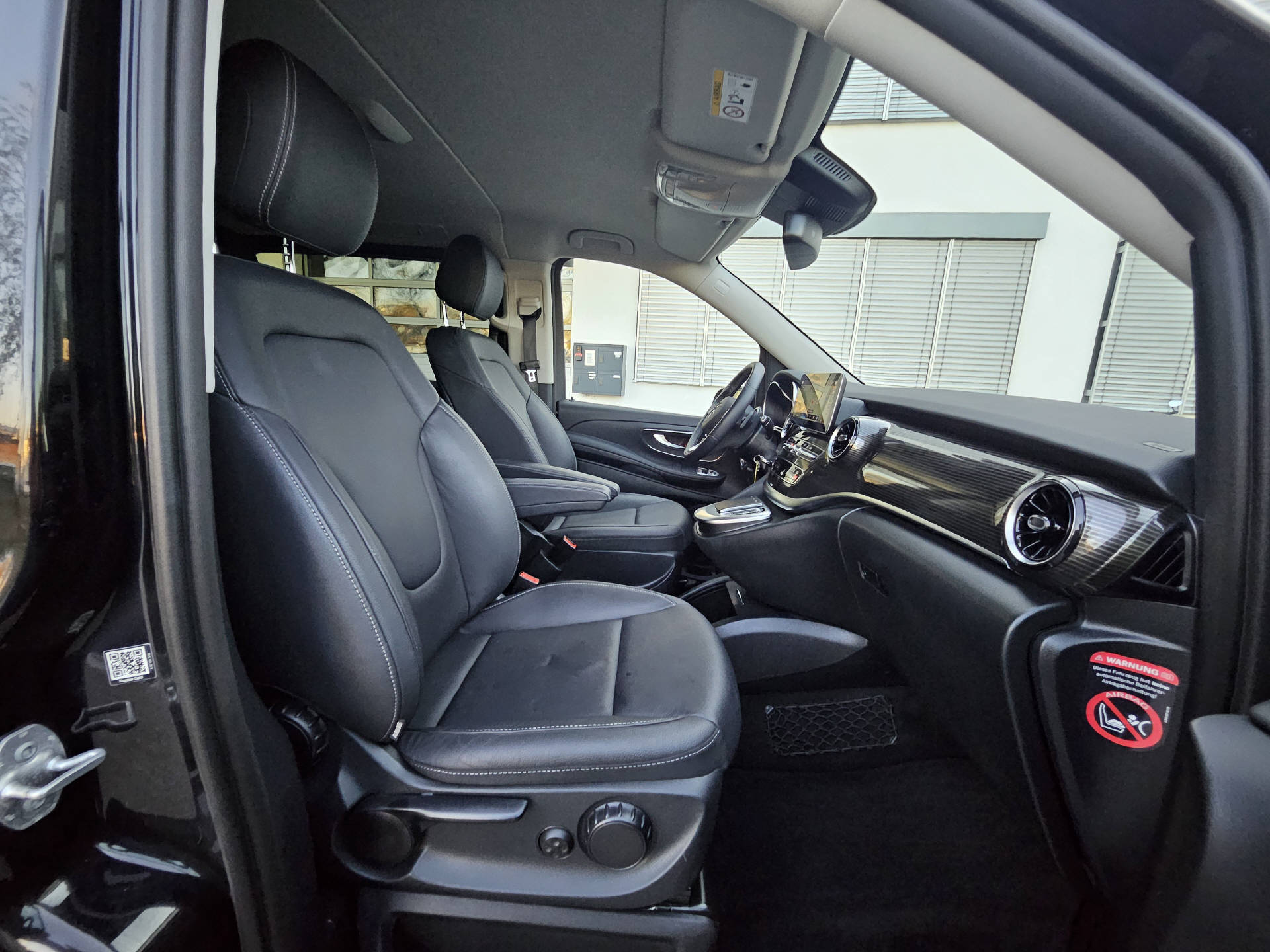 MERCEDES-BENZ V 250 d Avantgarde lang 4matic Van * 7- Plätzer * 10 Jahre oder 100'000km Gratisservice *-image-18