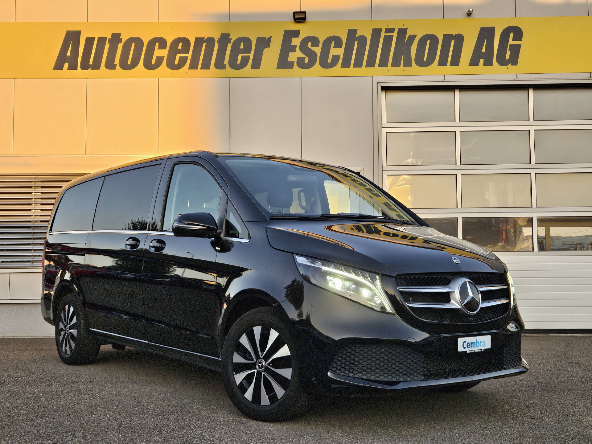 MERCEDES-BENZ V 250 d Avantgarde lang 4matic Van * 7- Plätzer * 10 Jahre oder 100'000km Gratisservice *-showroom-element-3