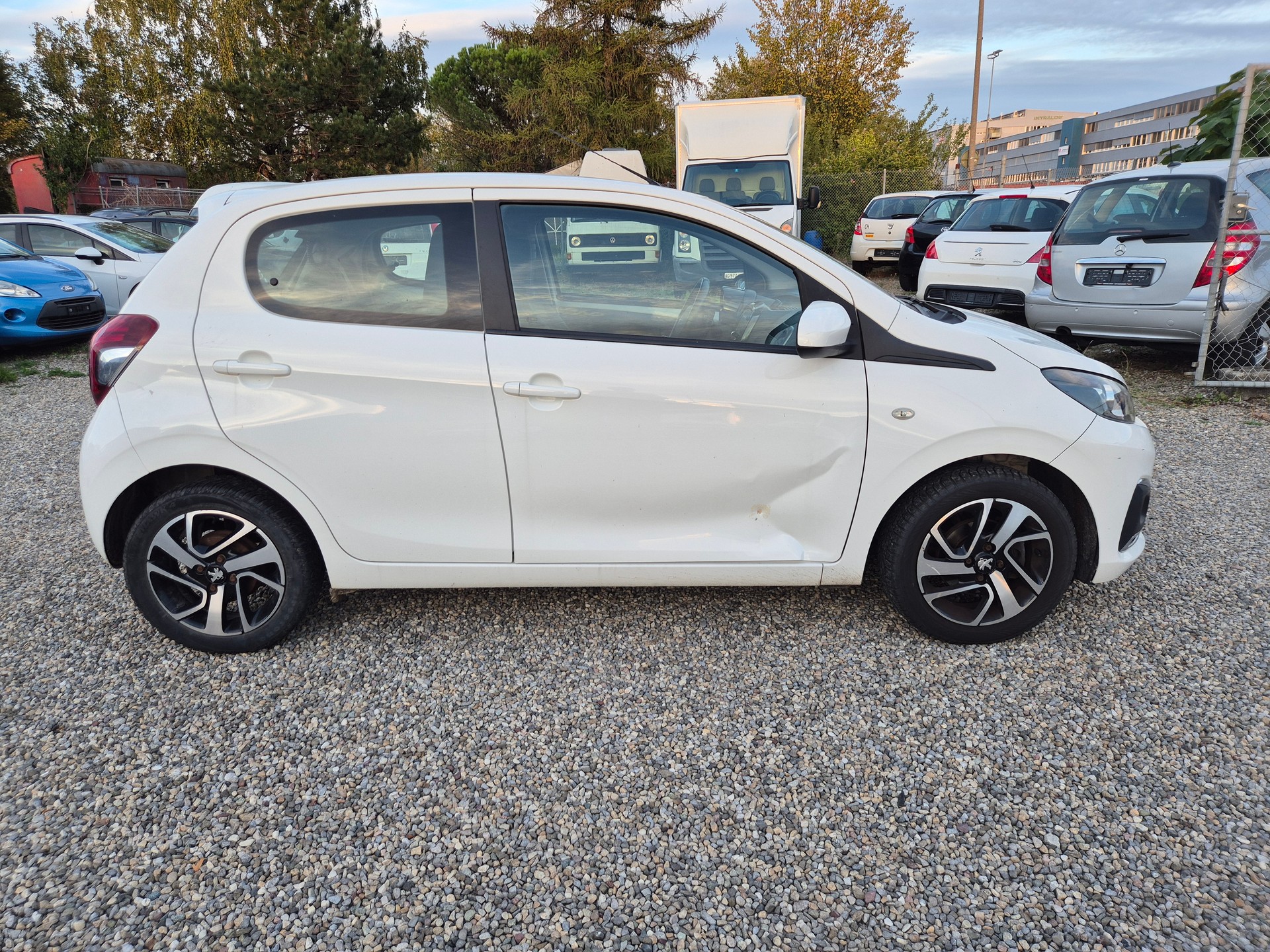 PEUGEOT 108 1.2 VTi Active-image-7