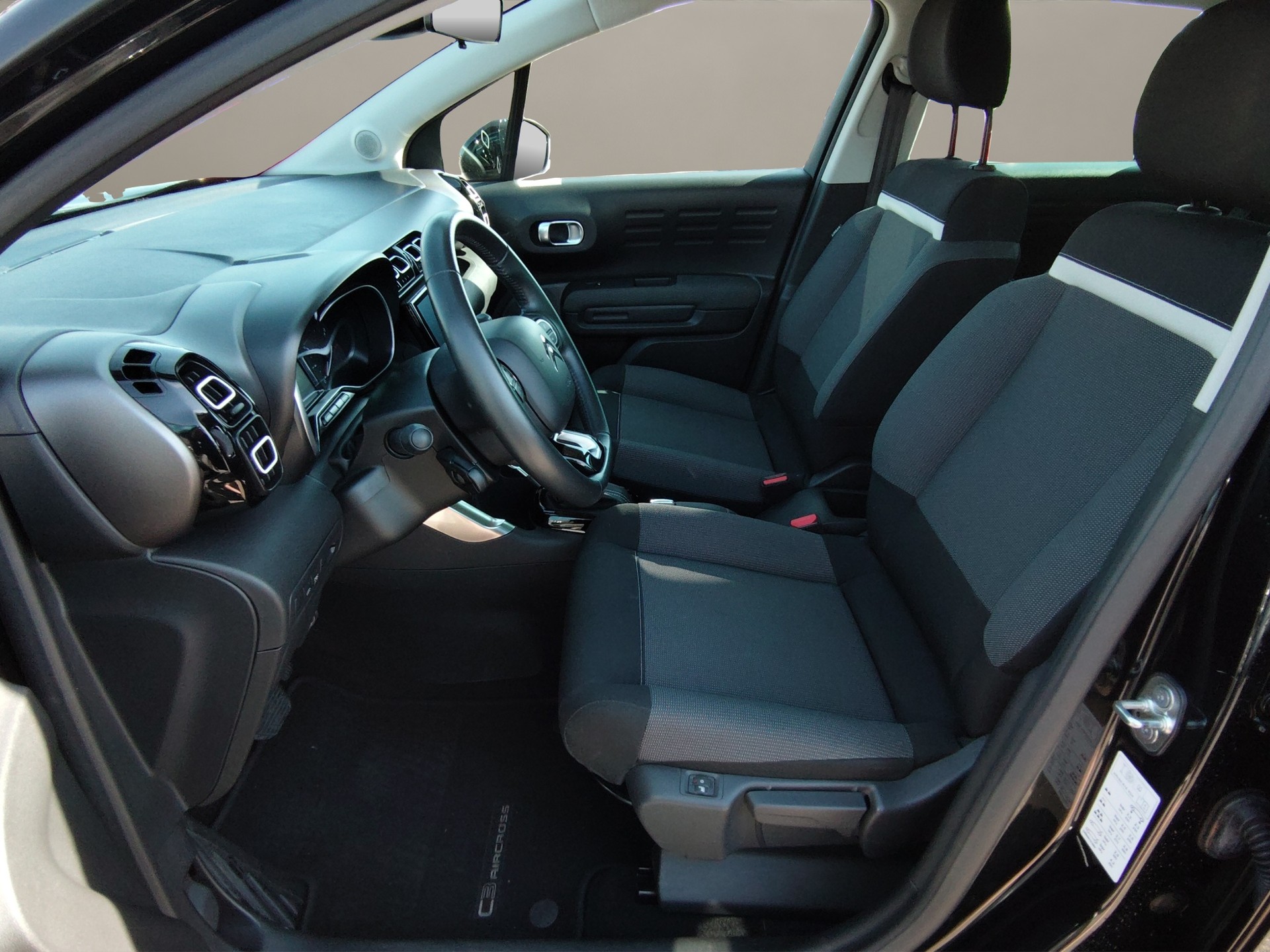 CITROEN C3 Aircross 1.2i PureTech Swiss Edition EAT6-image-8