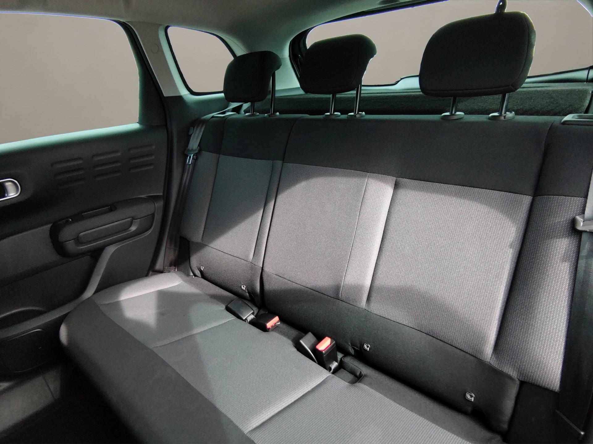 CITROEN C3 Aircross 1.2i PureTech Swiss Edition EAT6-image-12