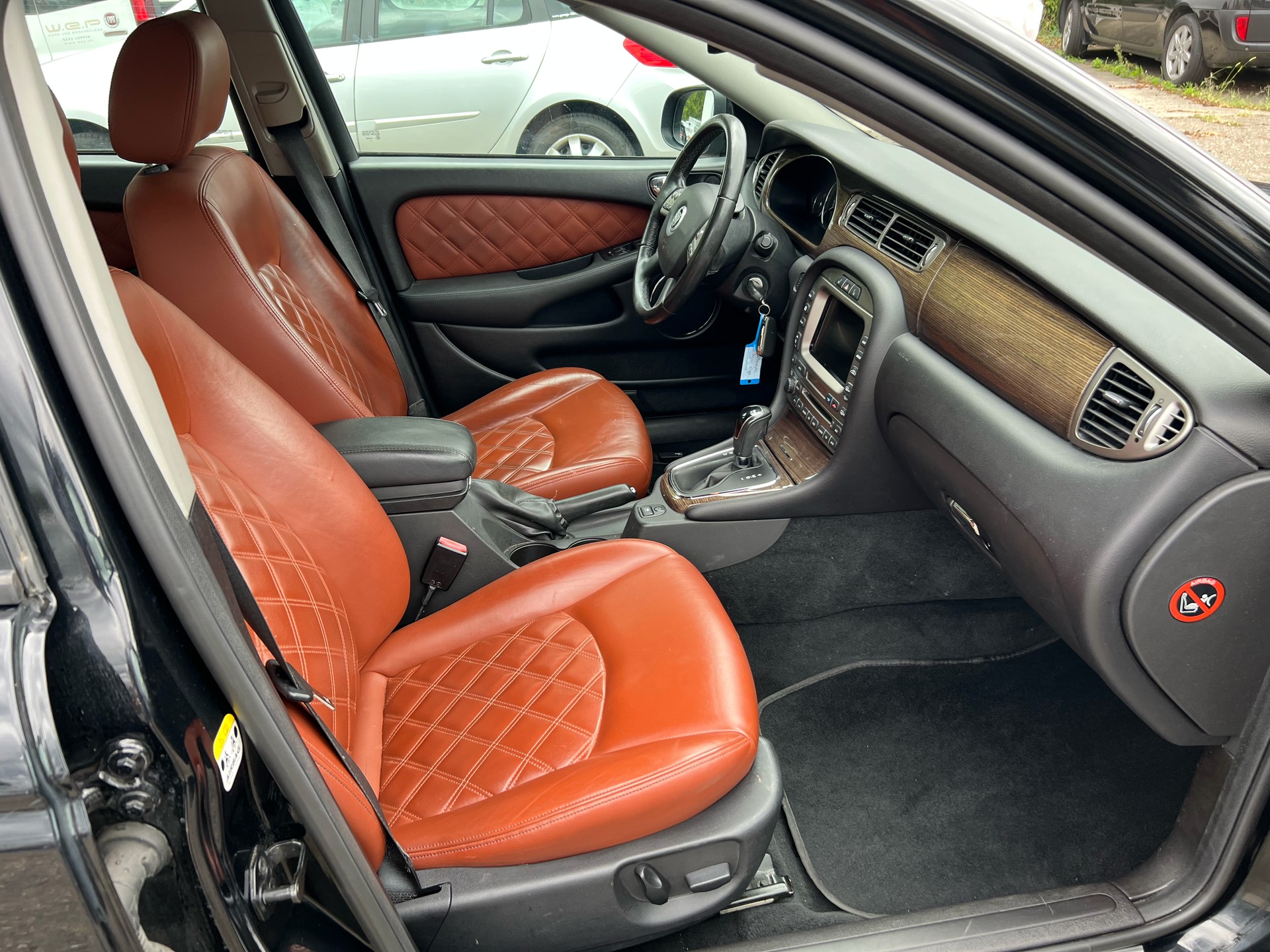 JAGUAR X-Type 2.2D Sovereign Automatic-image-10