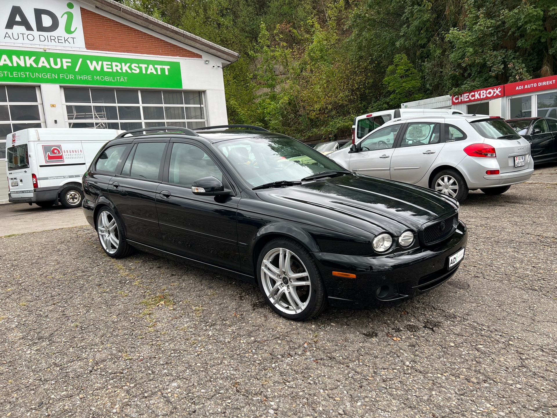 JAGUAR X-Type 2.2D Sovereign Automatic-image-6