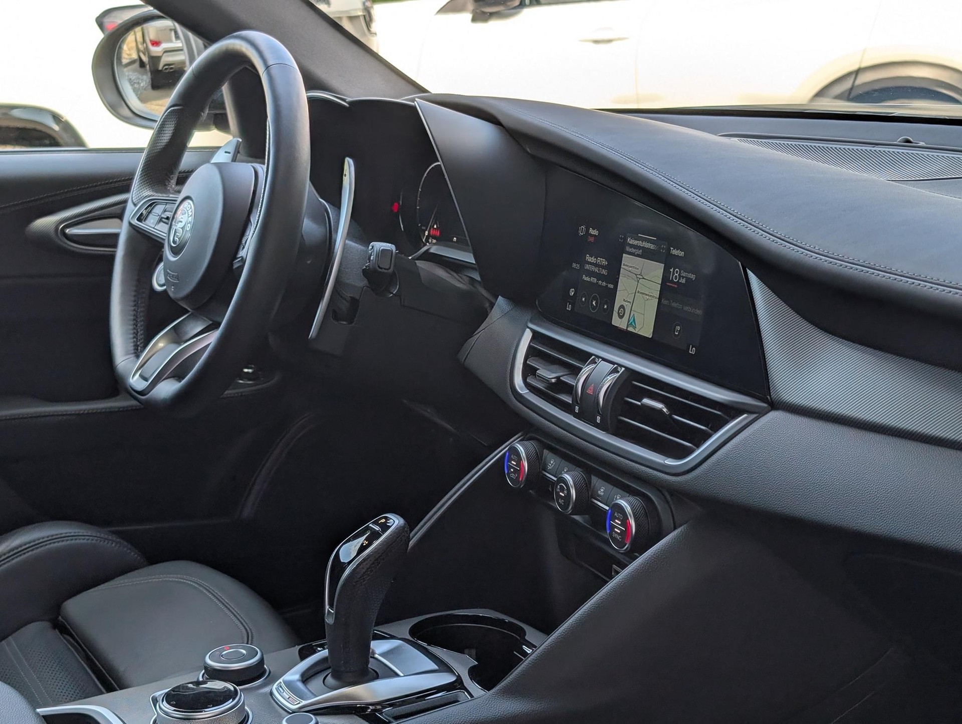 ALFA ROMEO Giulia 2.0 Q4 Veloce-image-16