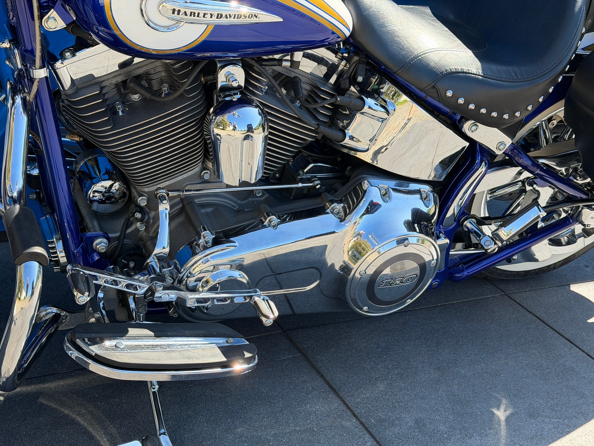 HARLEY-DAVIDSON FLSTNSE Softail Deluxe ABS CVO-image-12