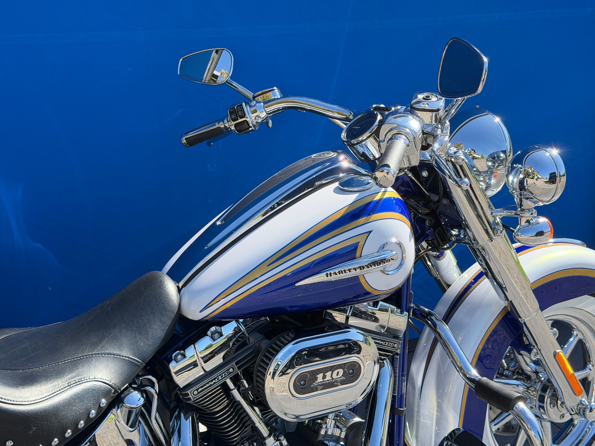 HARLEY-DAVIDSON FLSTNSE Softail Deluxe ABS CVO-image-2