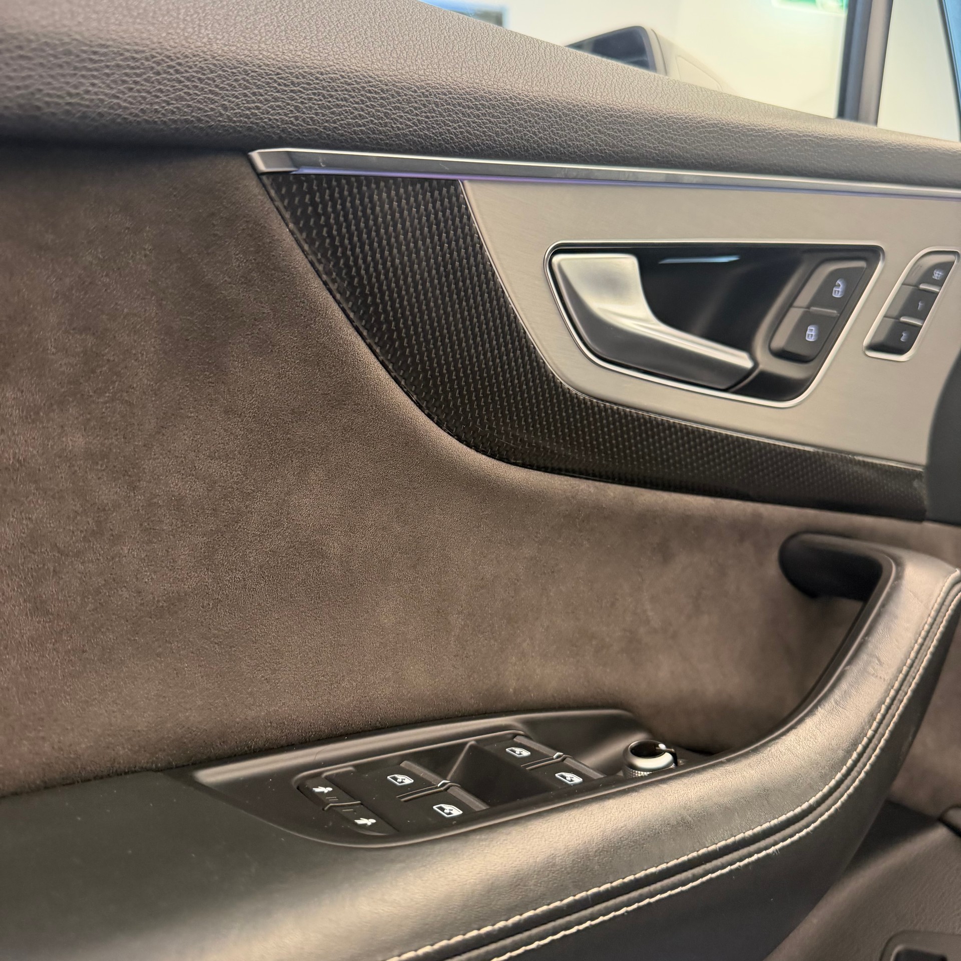AUDI SQ7 4.0 TDI quattro ABT tiptronic 7 Plätze-image-7