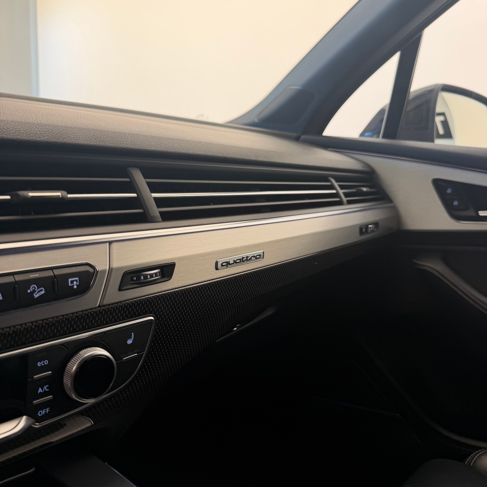 AUDI SQ7 4.0 TDI quattro ABT tiptronic 7 Plätze-image-9