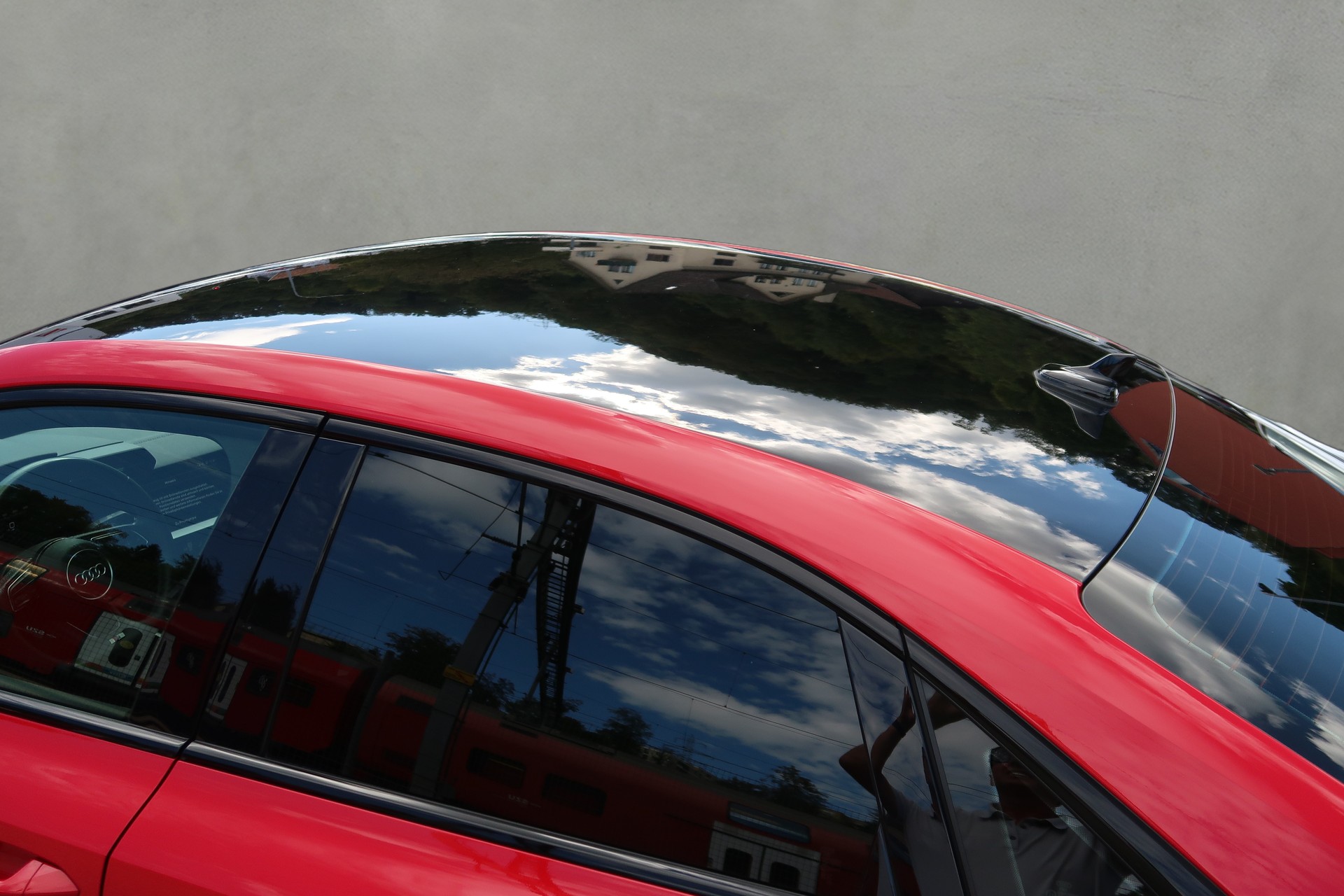 AUDI S3 Limousine 2.0 TFSI quattro S-tronic-image-9