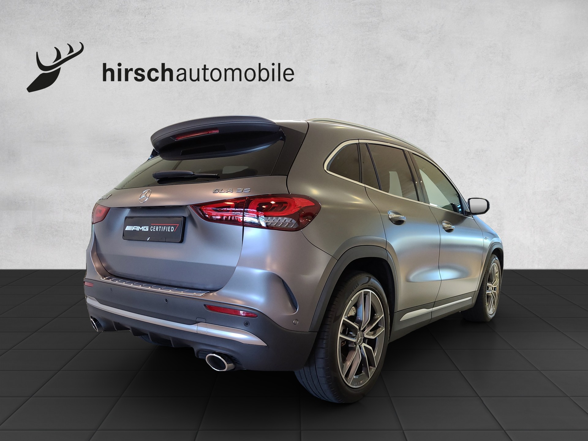 MERCEDES-BENZ GLA 35 AMG 4M-showroom-element-3