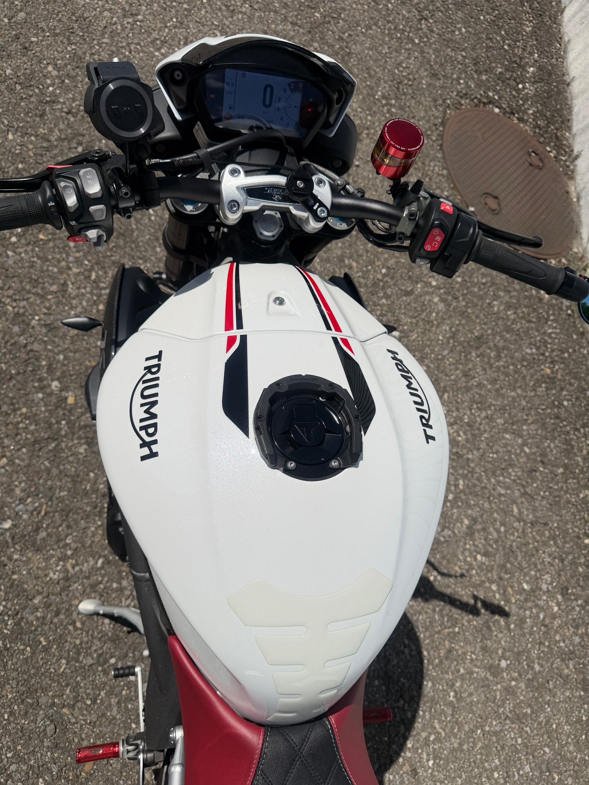 TRIUMPH Speed Triple RS 1050 ABS-image-1