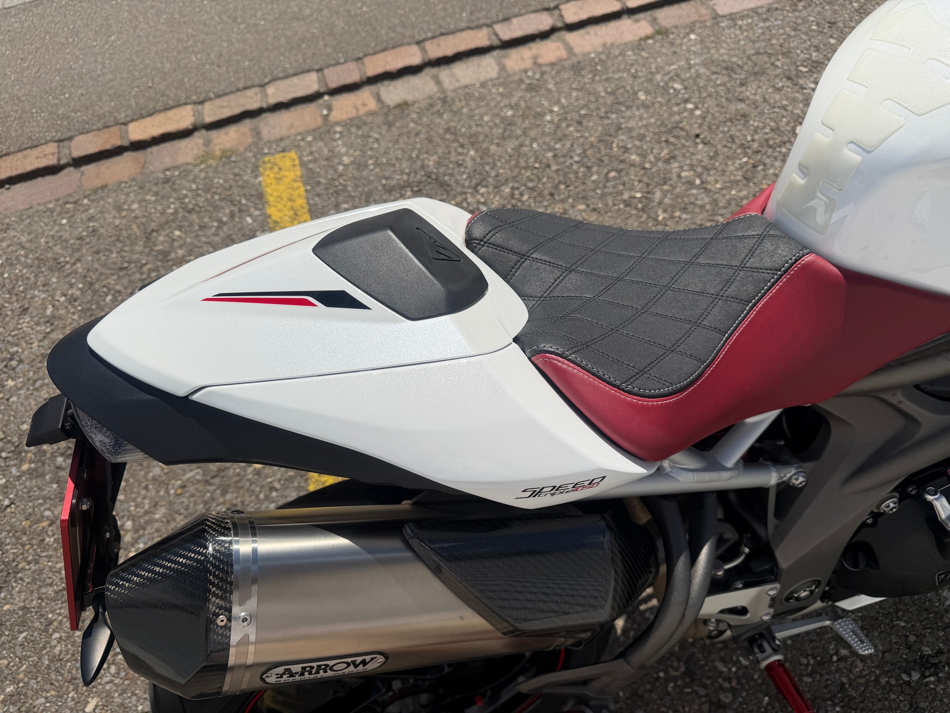 TRIUMPH Speed Triple RS 1050 ABS-image-5