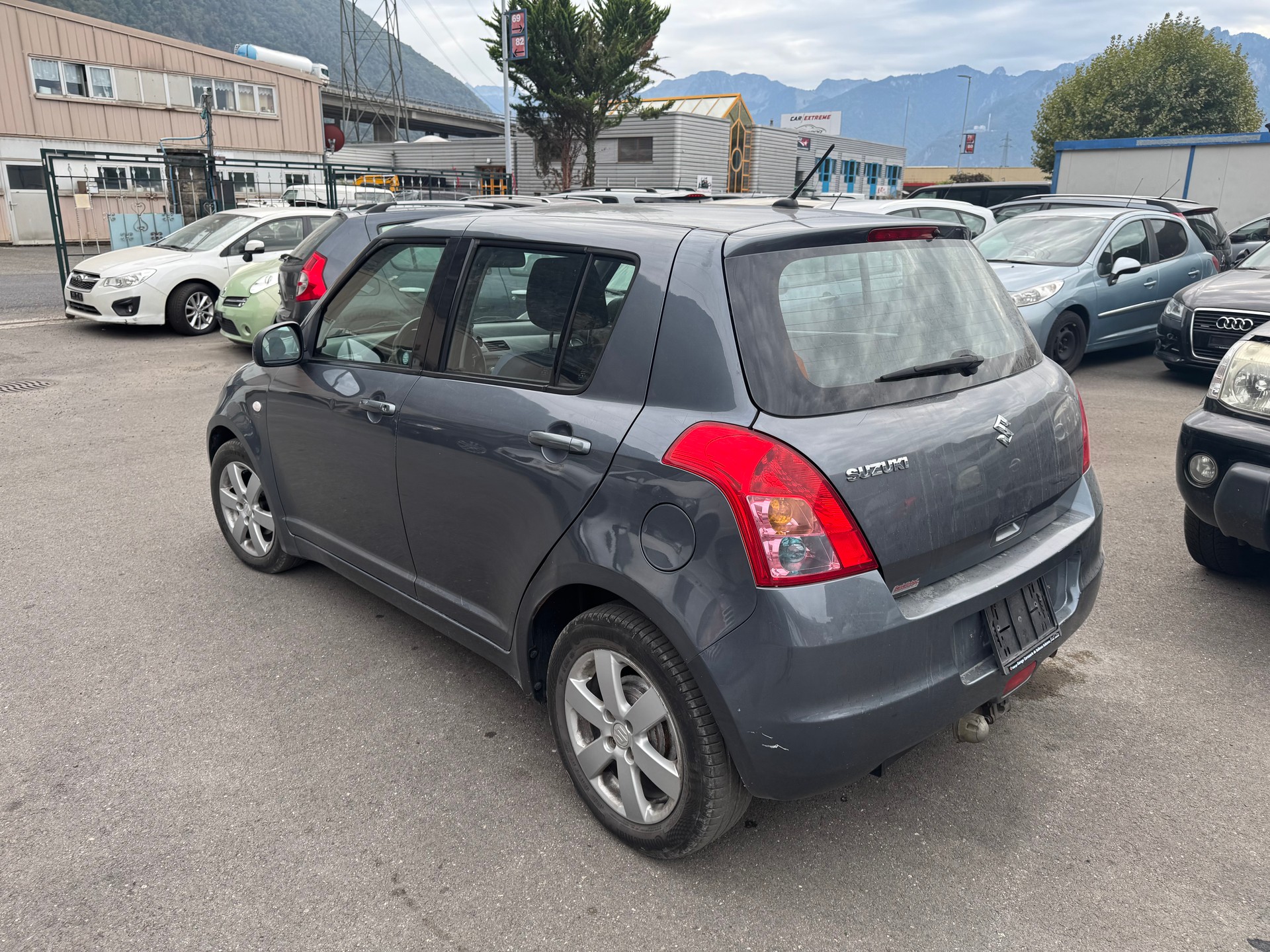 SUZUKI Swift 1.3i 16V GL Top 4x4-image-4
