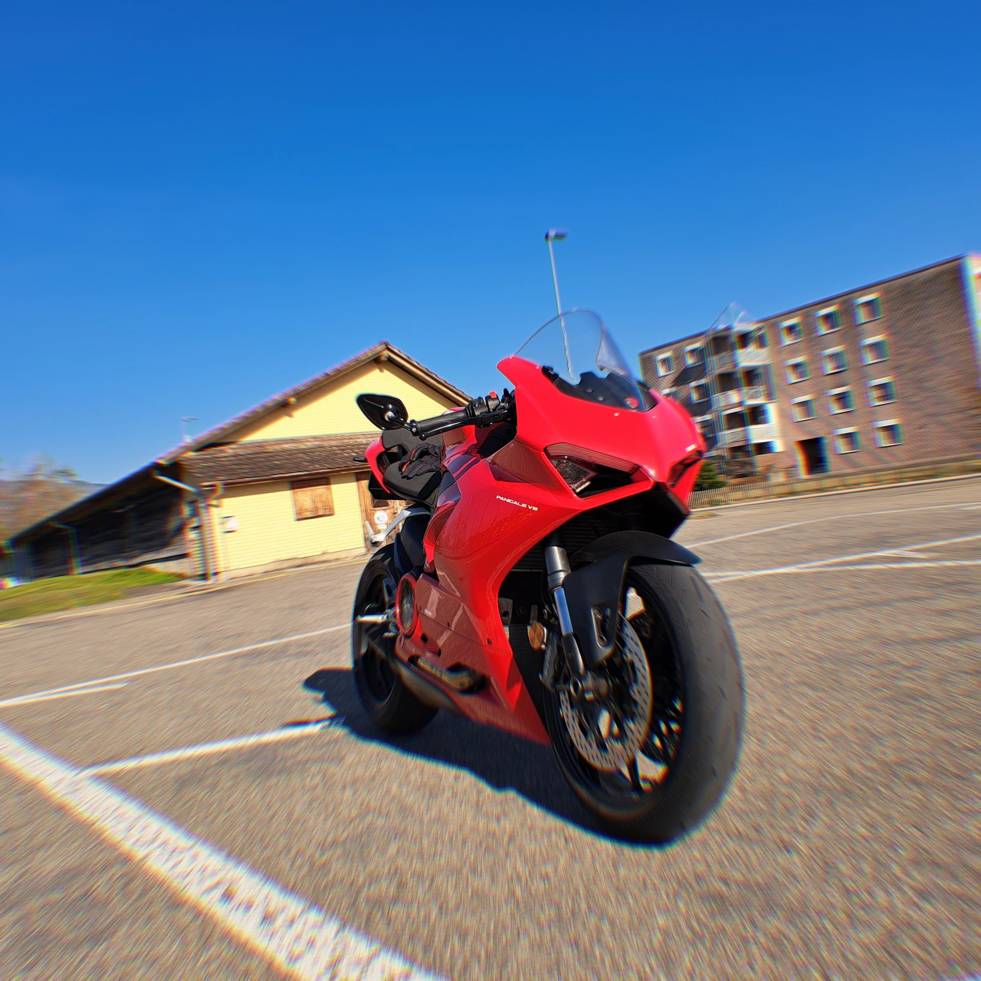 DUCATI Panigale V2-image-0