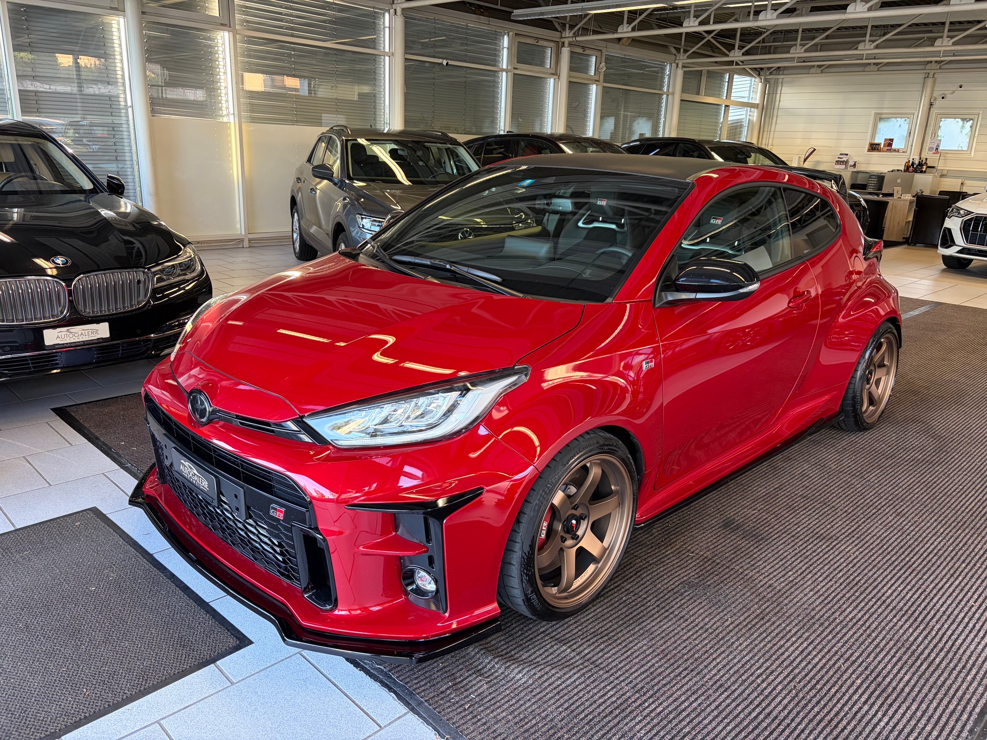 TOYOTA Yaris 1.6 GR Sport | CH Fahrzeug | Circuit Paket | 10 Jahre Garantie | H&R | Milltek | Giacuzzo | Maxton | Japan Racing |-image-7