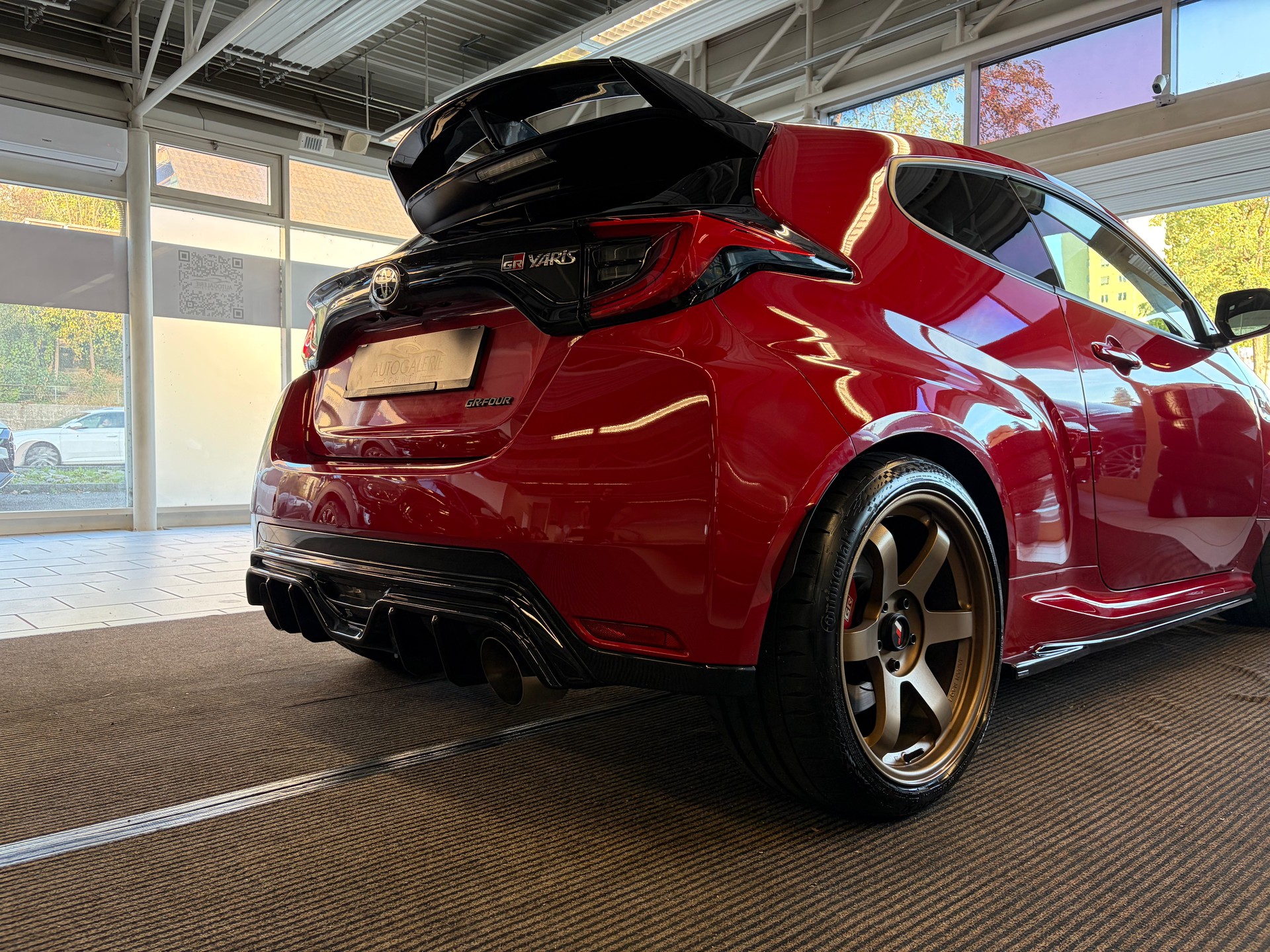 TOYOTA Yaris 1.6 GR Sport | CH Fahrzeug | Circuit Paket | 10 Jahre Garantie | H&R | Milltek | Giacuzzo | Maxton | Japan Racing |-image-25