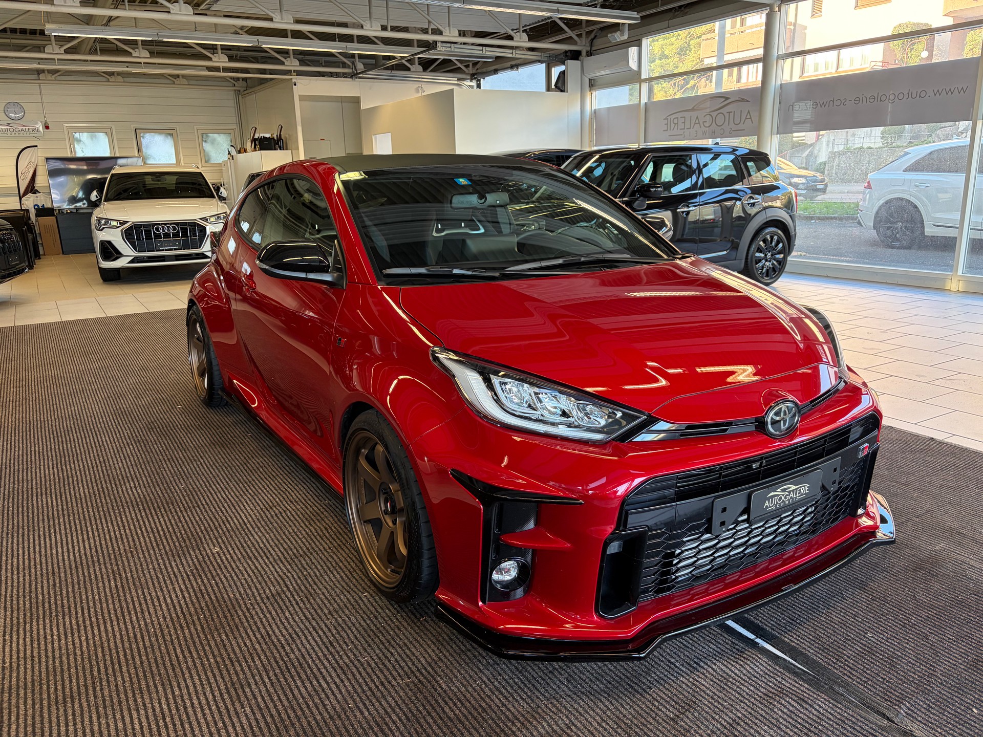 TOYOTA Yaris 1.6 GR Sport | CH Fahrzeug | Circuit Paket | 10 Jahre Garantie | H&R | Milltek | Giacuzzo | Maxton | Japan Racing |-image-29