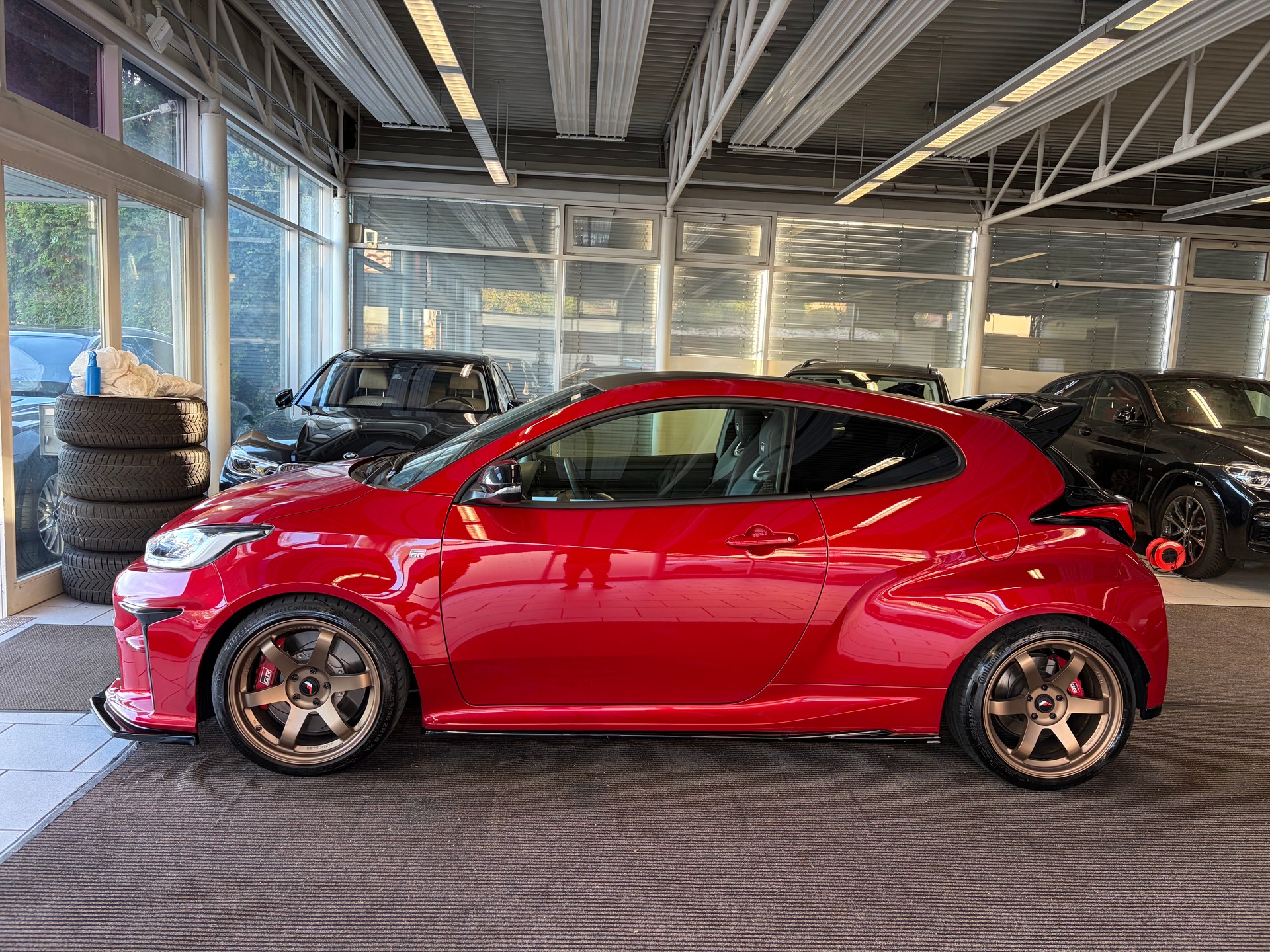 TOYOTA Yaris 1.6 GR Sport | CH Fahrzeug | Circuit Paket | 10 Jahre Garantie | H&R | Milltek | Giacuzzo | Maxton | Japan Racing |-image-9