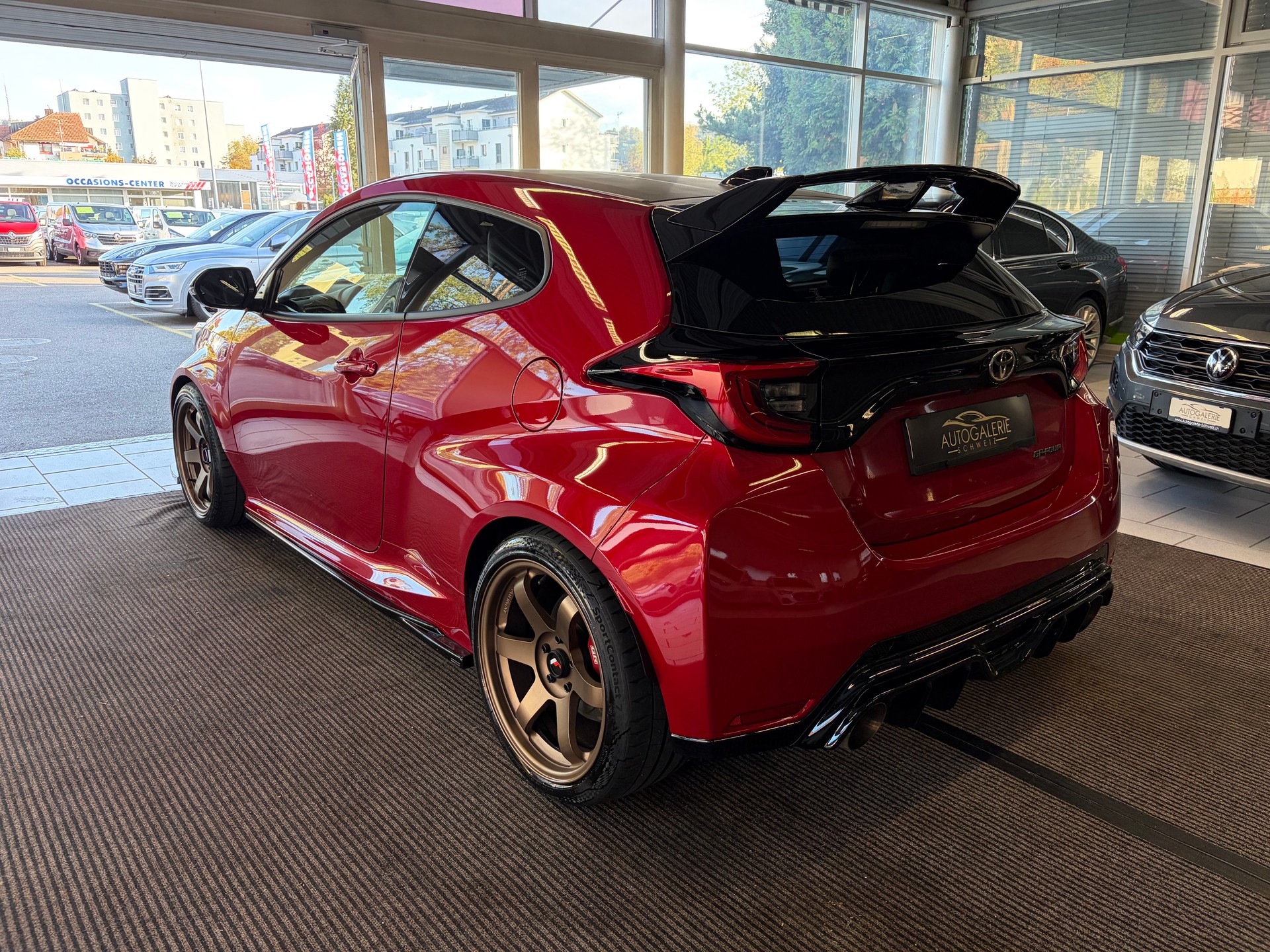 TOYOTA Yaris 1.6 GR Sport | CH Fahrzeug | Circuit Paket | 10 Jahre Garantie | H&R | Milltek | Giacuzzo | Maxton | Japan Racing |-image-11