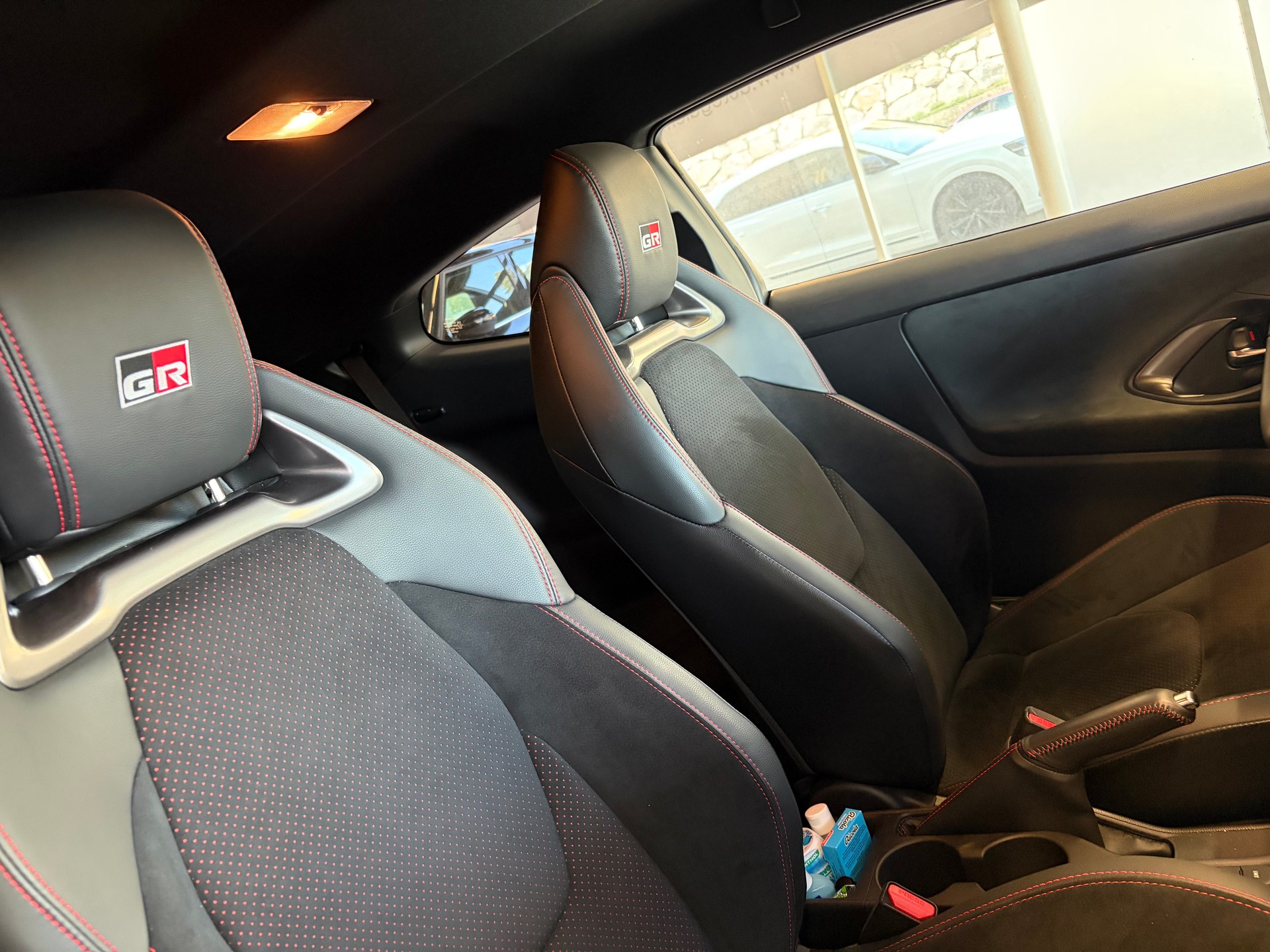 TOYOTA Yaris 1.6 GR Sport | CH Fahrzeug | Circuit Paket | 10 Jahre Garantie | H&R | Milltek | Giacuzzo | Maxton | Japan Racing |-image-28