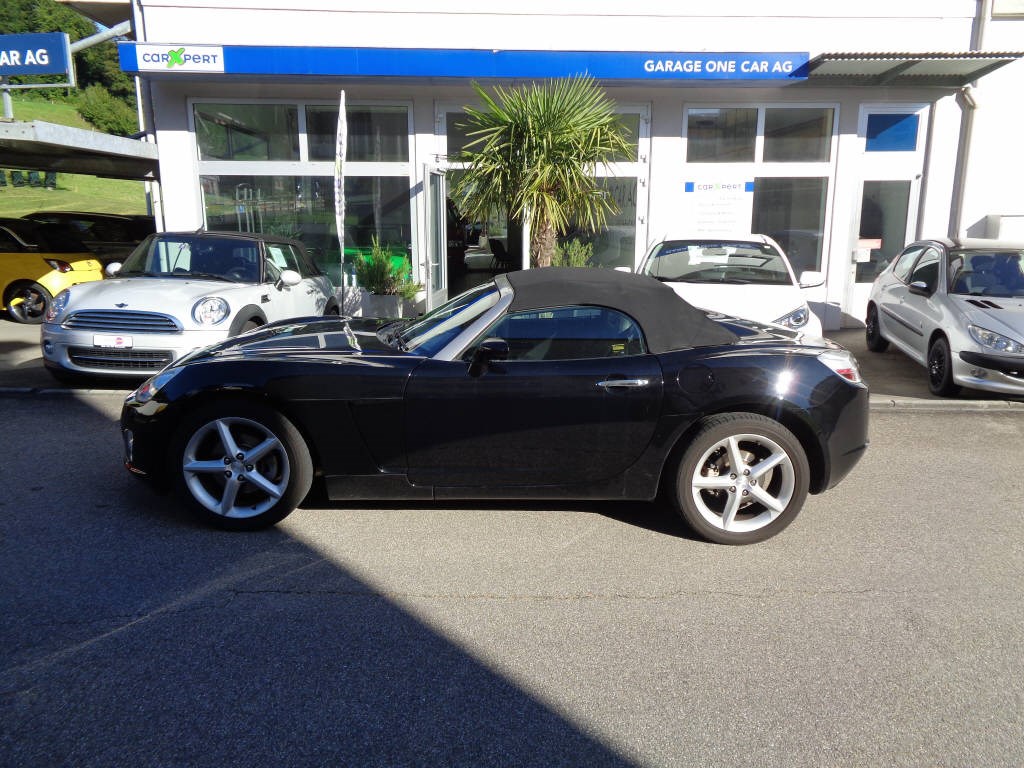 OPEL GT 2.0 16V Turbo-image-3