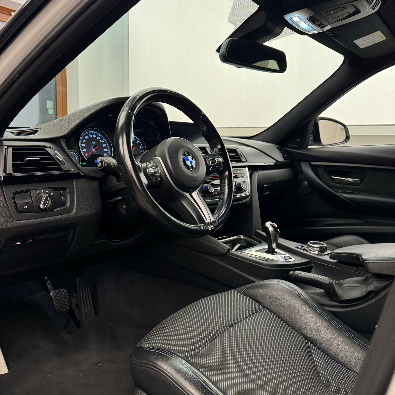 BMW M3 Drivelogic-image-8