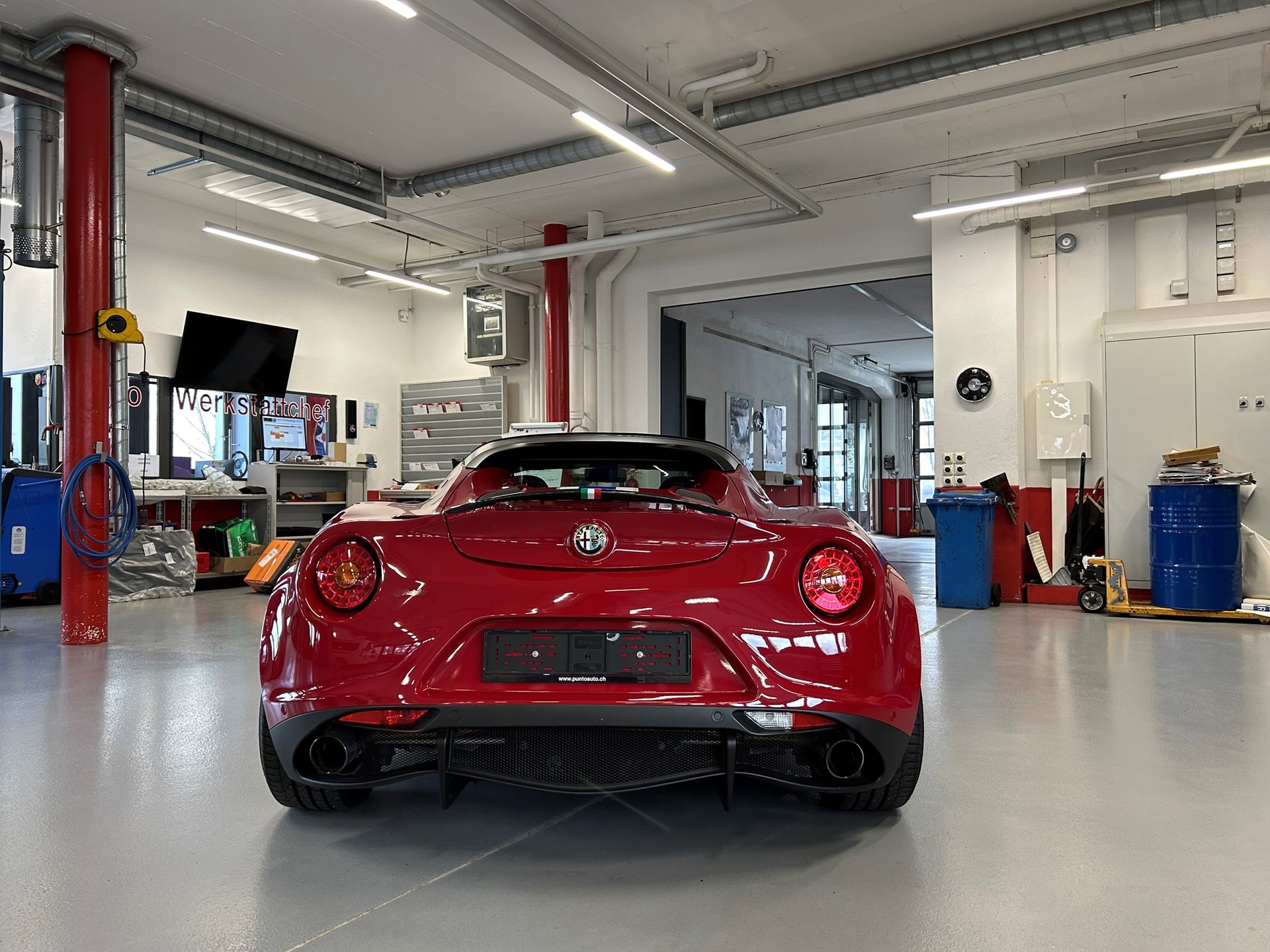 ALFA ROMEO 4C Spider 1750 TBi TCT-image-3