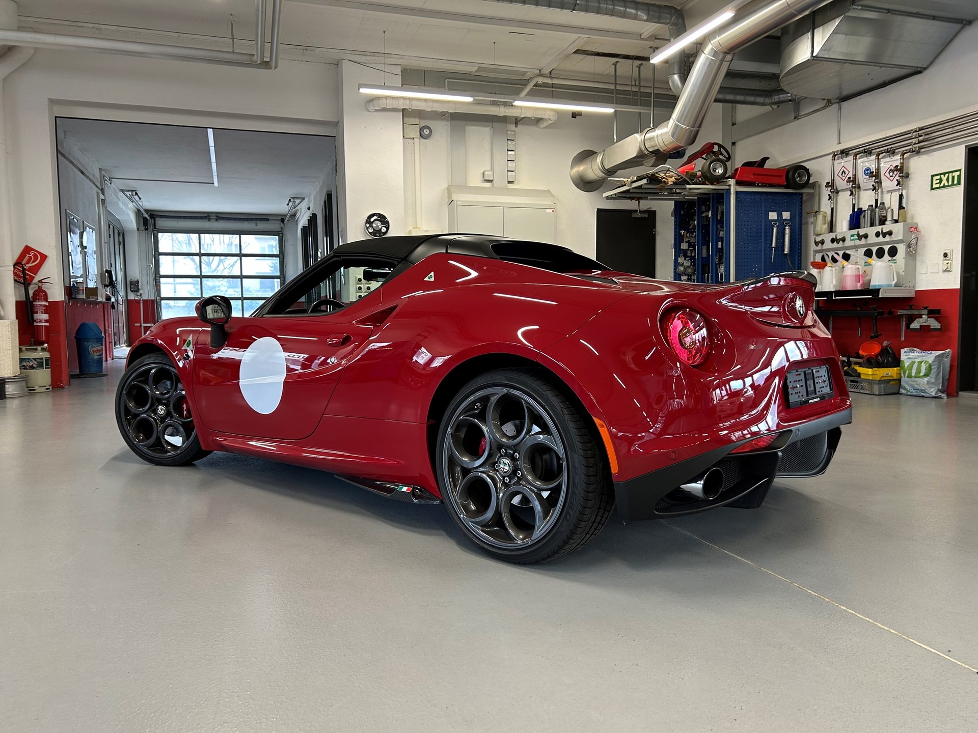 ALFA ROMEO 4C Spider 1750 TBi TCT-image-4