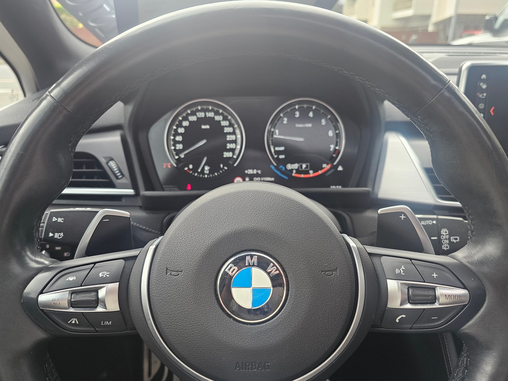 BMW 225i xDrive Active Tourer Steptronic M Sport-image-21